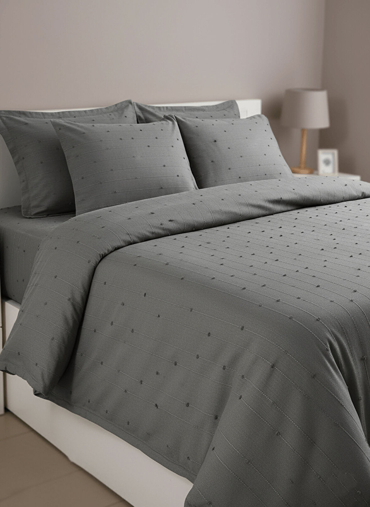 Loom Koleksiyonu Gri Yatak Örtüsü Seti - 260x250 cm + 4 Yastık Kılıfı