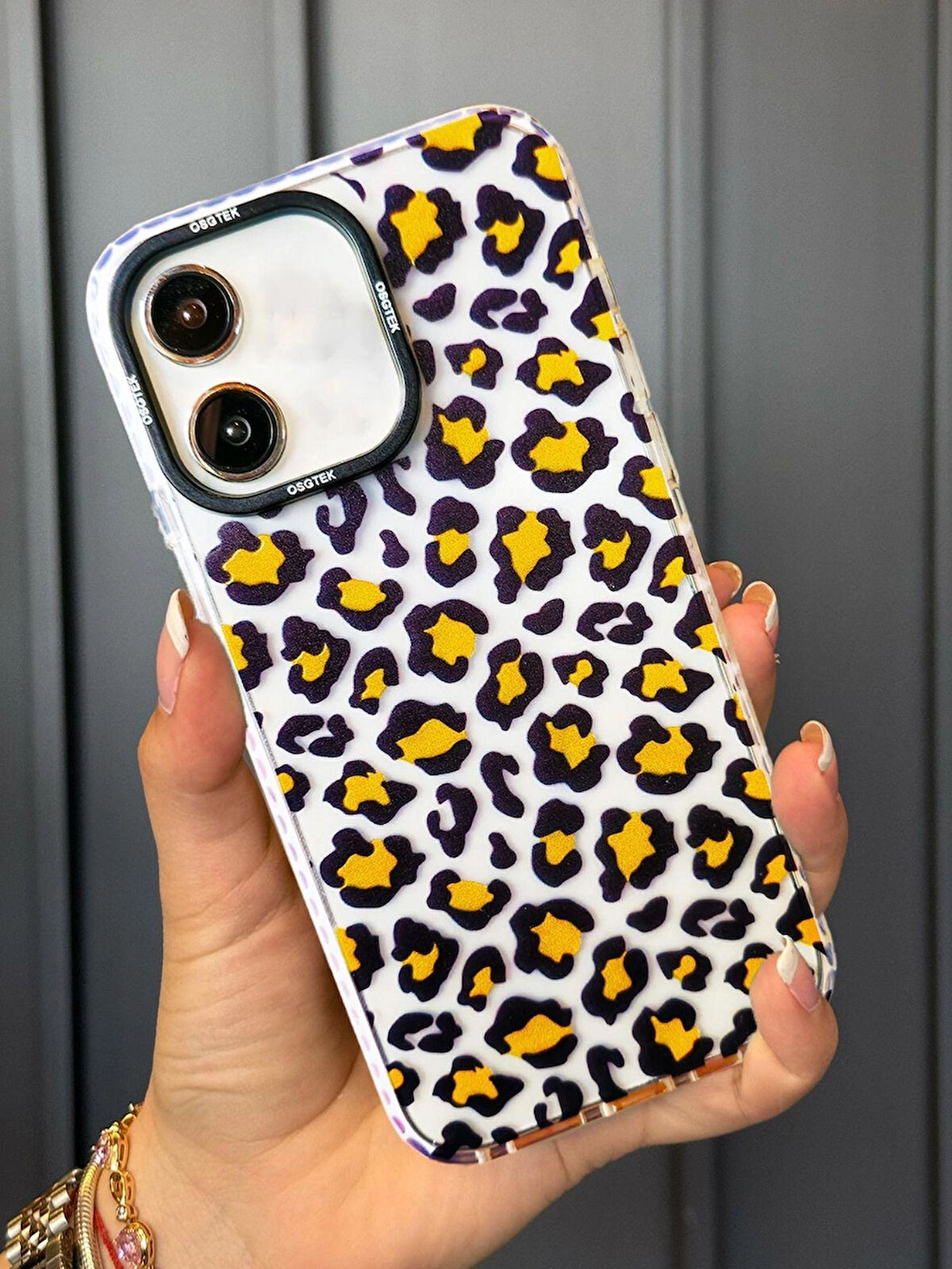 AKTECH İphone 13 ve 14 Uyumlu Leopar Desenli Kaliteli Slikon Kılıf