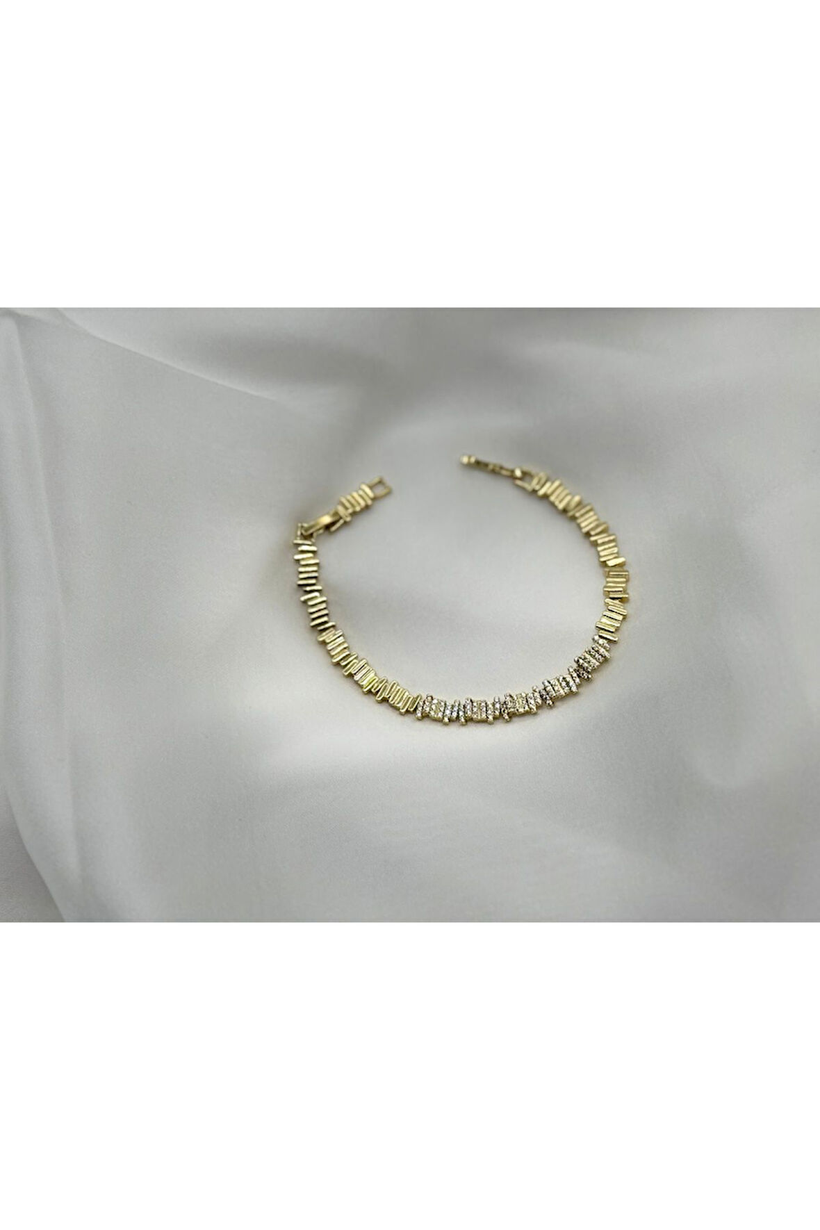 Xopıng Zirkon Taşlı Zigzag Model Kadın Bileklik Renk 14 Ayar Altın