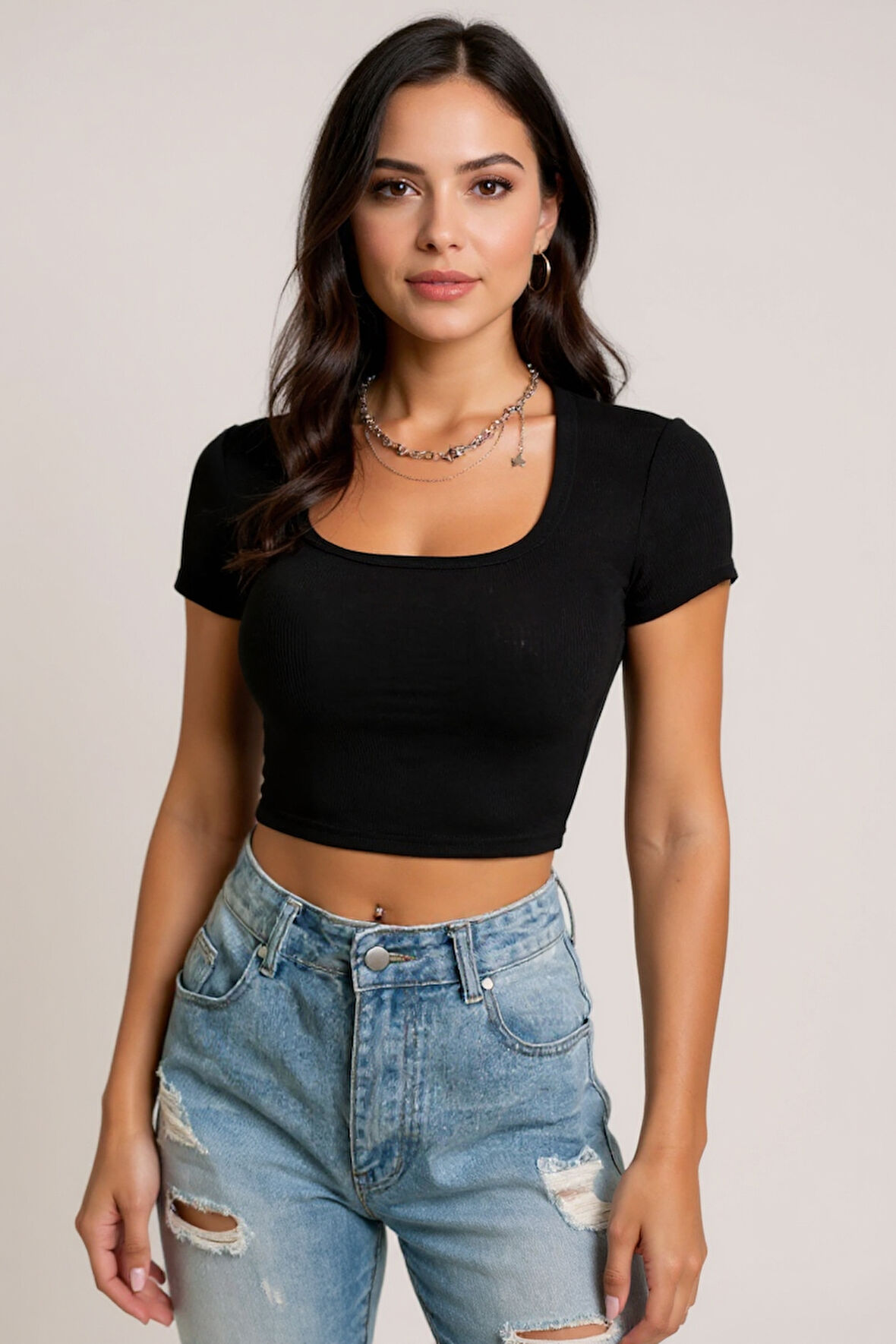 Kadın Siyah Yarım Kol Düz Yaka Crop Top Bluz - Şık, Rahat ve Kolay Kombinlenebilir