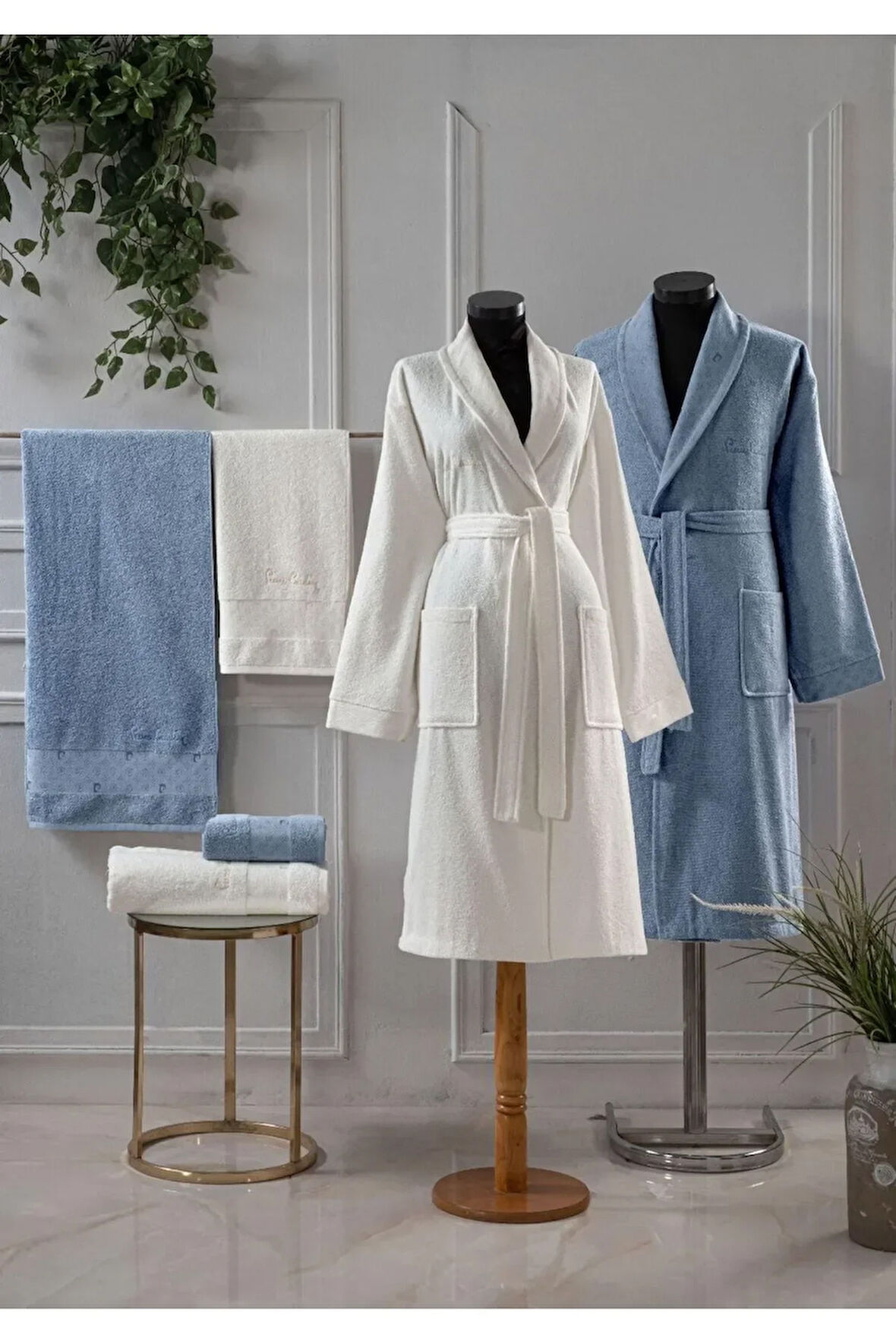 Çeyizlik Aile Bornoz ve Havlu Seti Kutulu