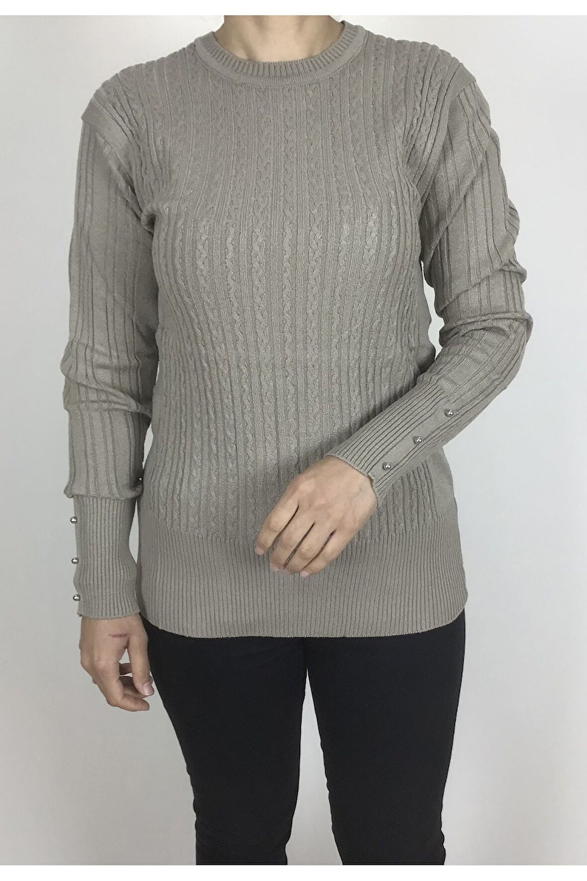 SAÇ ÖRGÜ DESENLİ KALIN LİKRALI KOLLARI BONCUK DETAYLI BLUZ