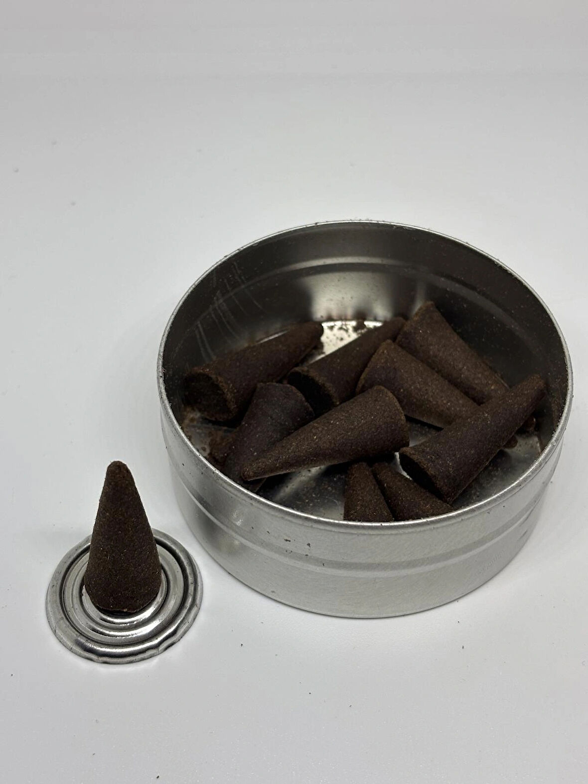 Konik Tütsü - Magnolia