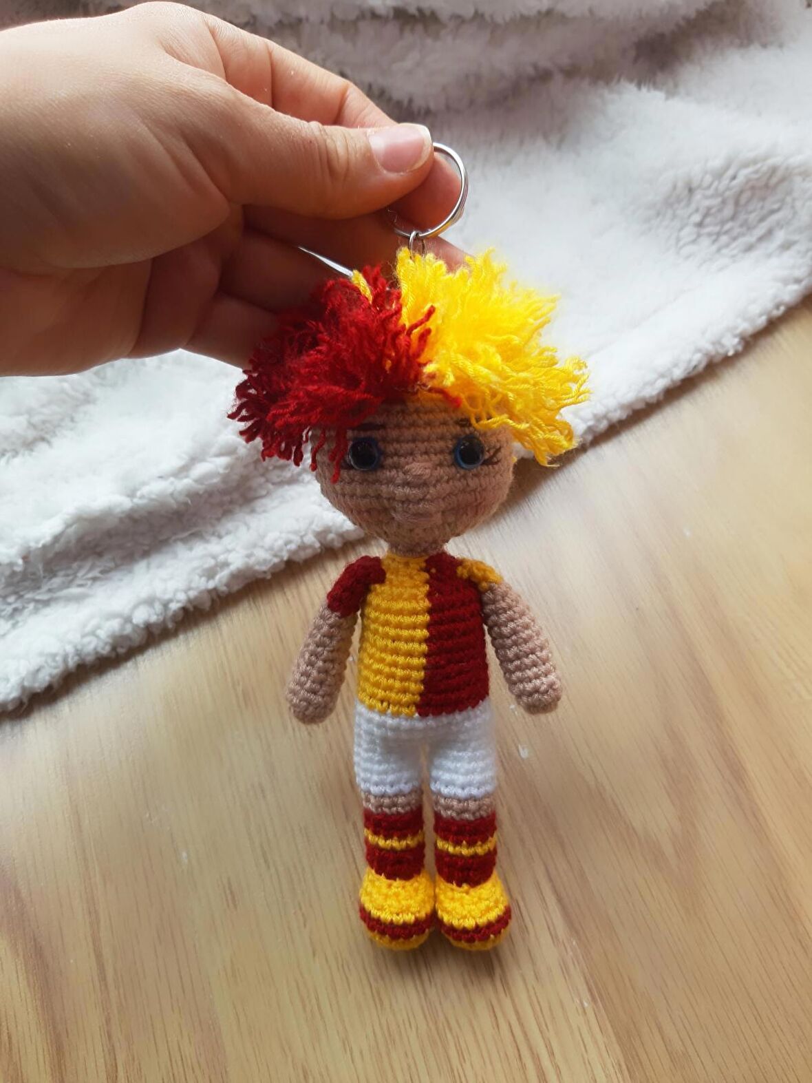 Amigurumi El Örgüsü Galatasaraylı Taraftar Aslan  sağlıklı Bebek Oyuncağı Anahtarlık