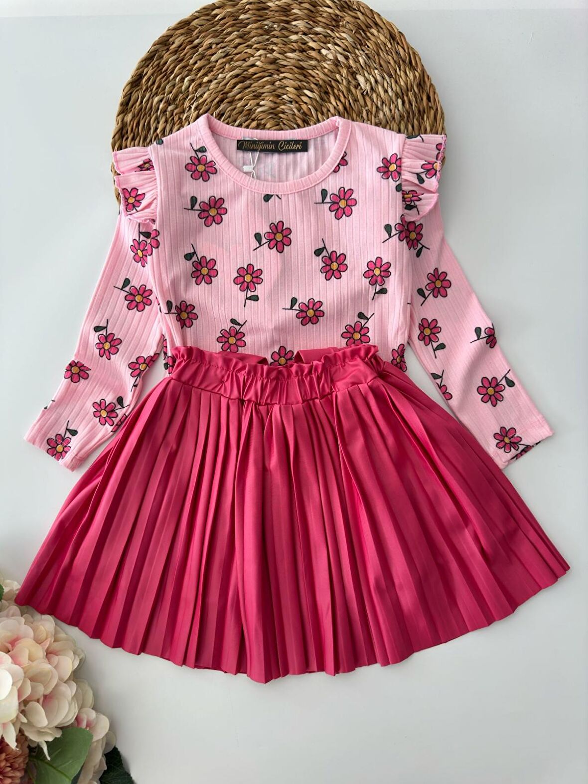 Miniğimin Cicileri Pilise Deri Salopet ve Papatya Baskılı Kız çocuk Takım - Pembe