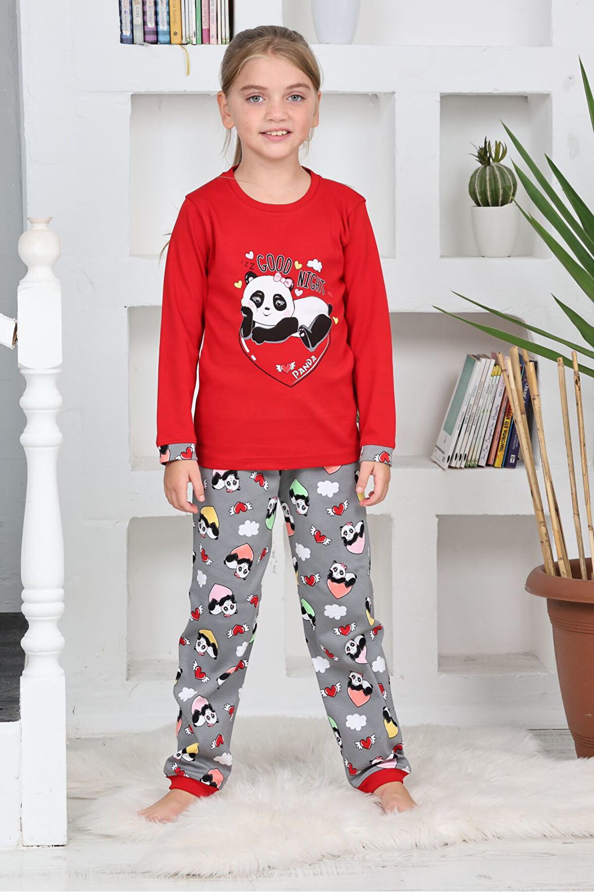 Miniğimin Cicileri Panda Kalpli Kız Çocuk Pijama Takımı - Kırmızı