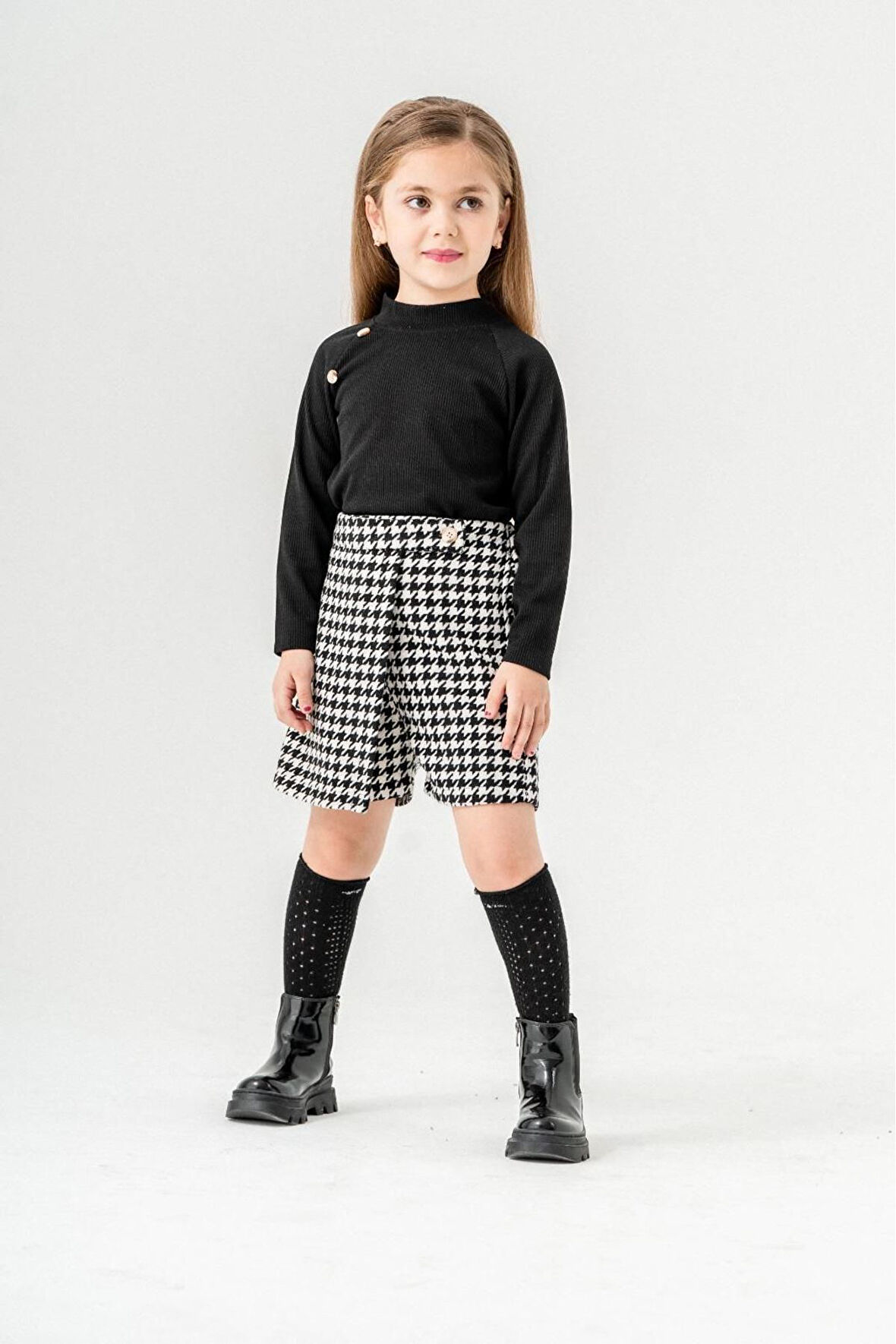 Miniğimin Cicileri Kazayağı Desenli Şort Etekli Düğme Detaylı Kız Çocuk Takım - SiyahBeyaz