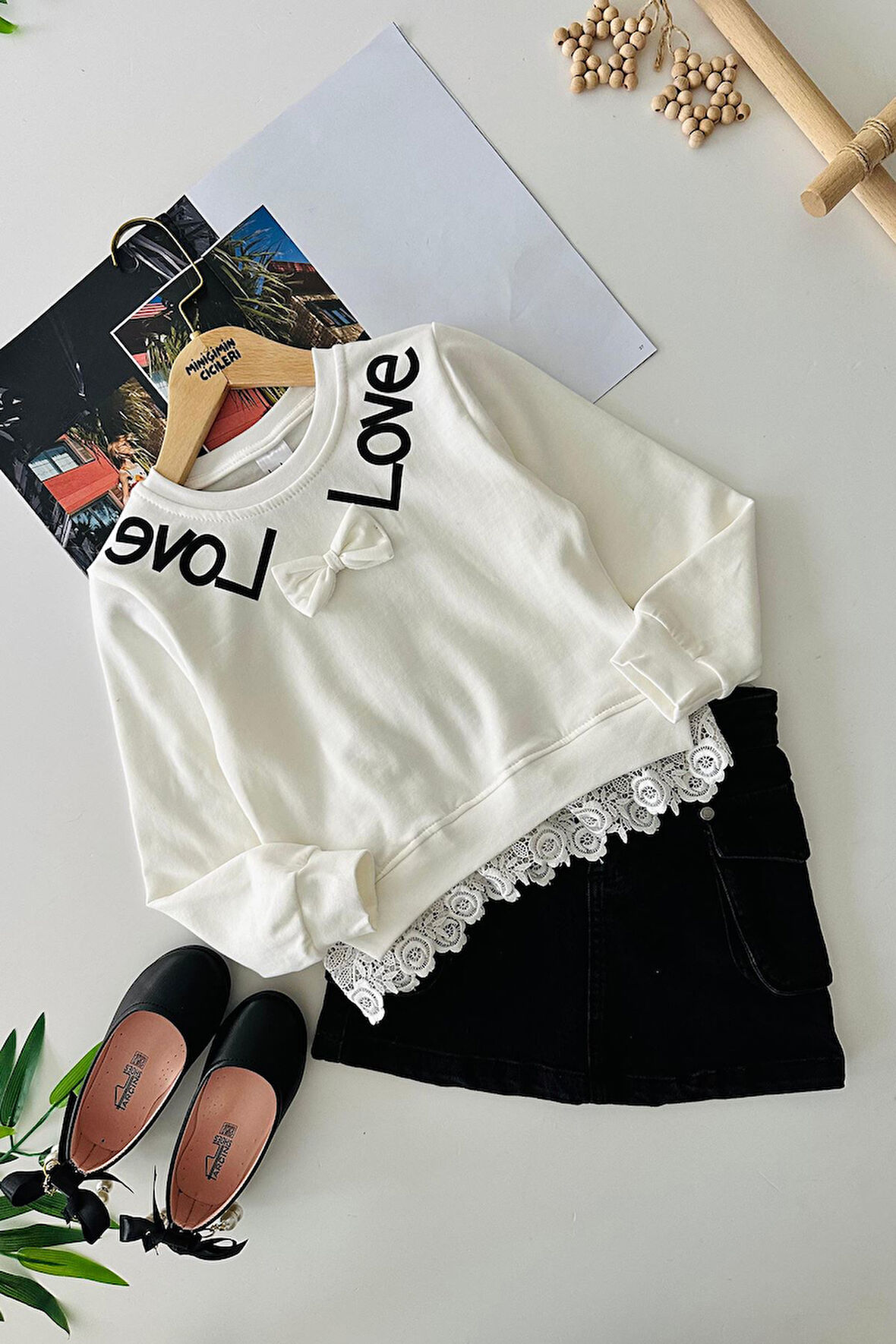Miniğimin Cicileri Love Baskılı Kot Etekli Kız Çocuk Fistolu Kız Çocuk Takım - Krem