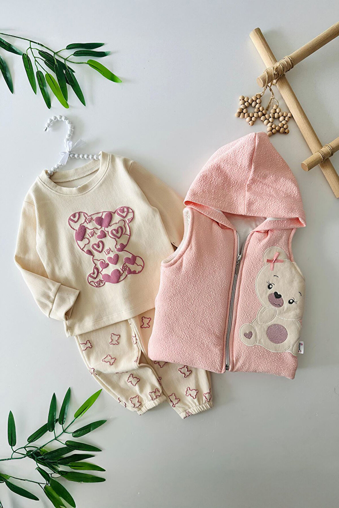 Miniğimin Cicileri Sevimli Ayıcıl Desenli Kız Bebe Şişme Yelekli 3 lü Takım - Bej