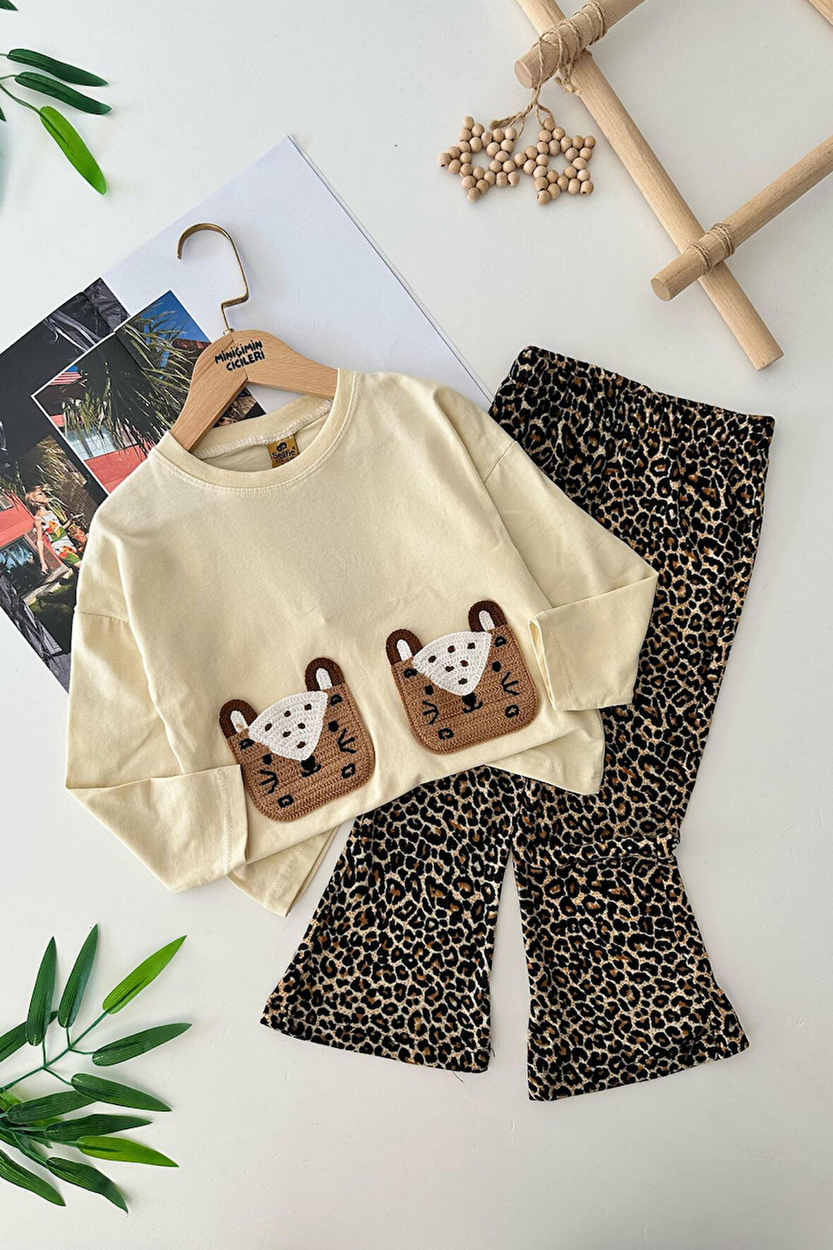 Miniğimin Cicileri Leopar Desenli Cep Kedicik Örgü Detaylı Kız Çocuk 2 li Takım - Bej