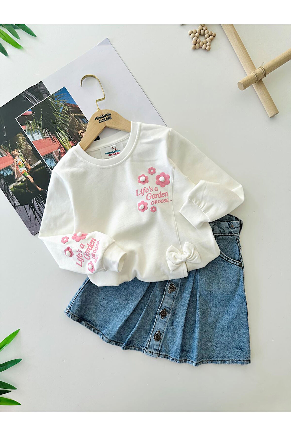 Miniğimin Cicileri Papatya Baskılı Ponponlu Detaylı Düğmeli Kot Etekli Kız Çocuk Takım - Krem