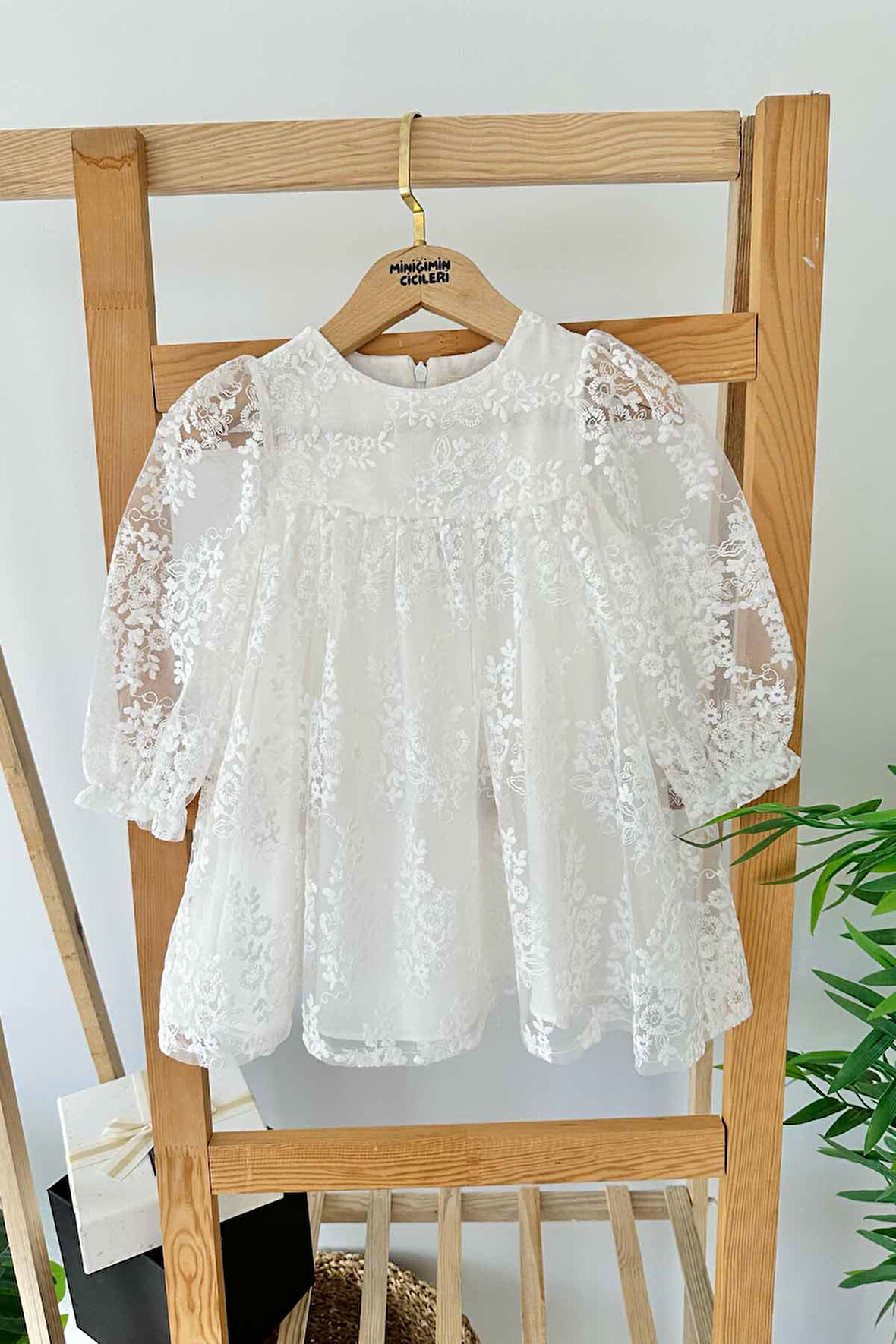 Miniğimin Cicileri Dantel Detaylı Kız Çocuk Pamuk Astarlı Elbise - Beyaz