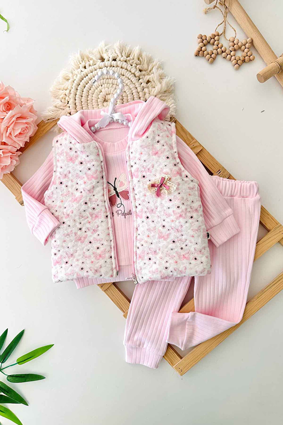 Miniğimin Cicileri Kelebek Aplike Nakışlı Şişme Yelekli 3 lü Kız Bebe Takım - Pembe
