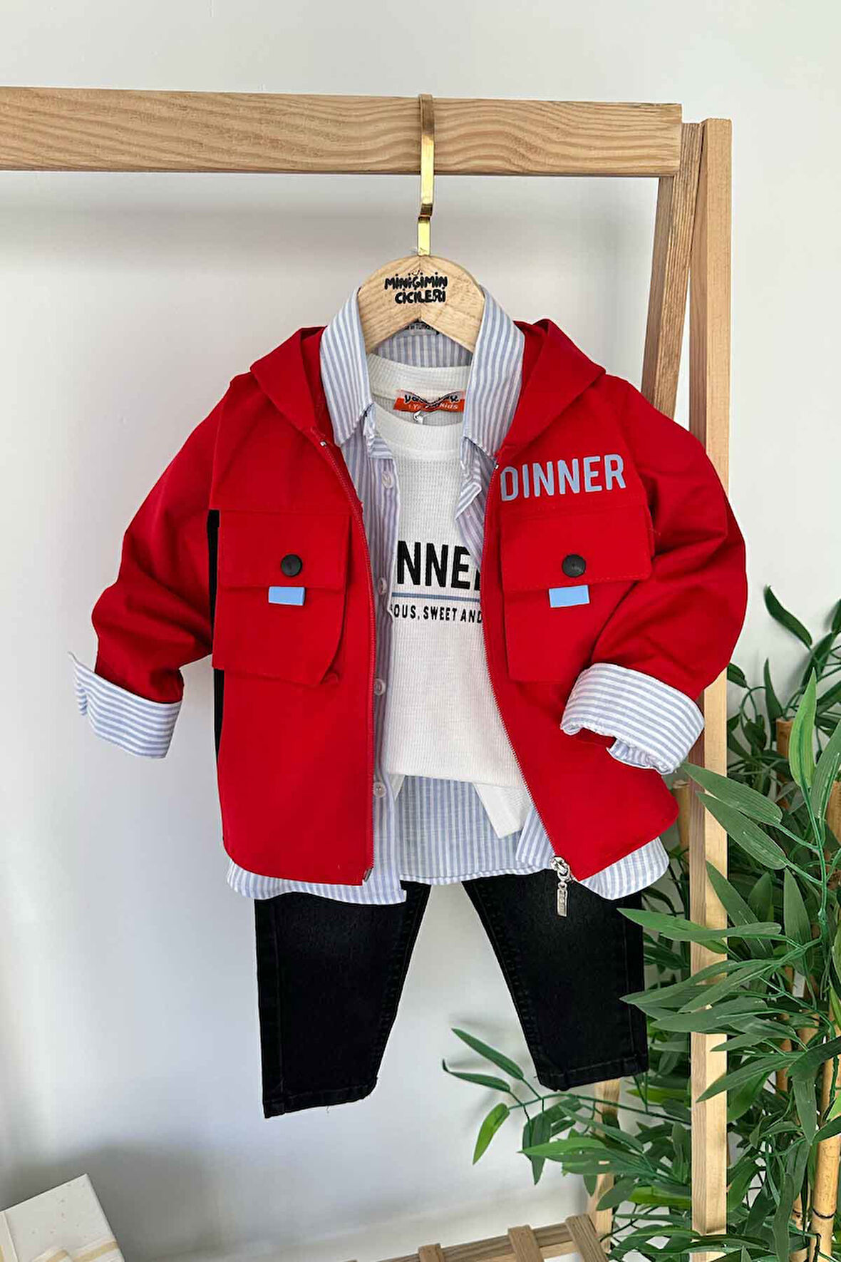 Miniğimin Cicileri 4 Parça Dinner Baskı Kapüşonlu Ceketli Çizgi Detaylı Kotlu Erkek Çocuk Takım - K