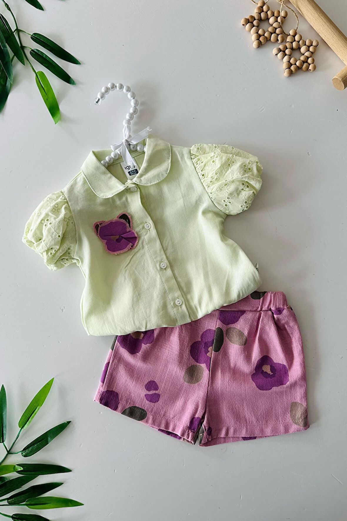Miniğimin Cicileri Çiçek Desenli Şort ve Dantel Kollu Gömlek Kız Bebek Takımı - Yeşil