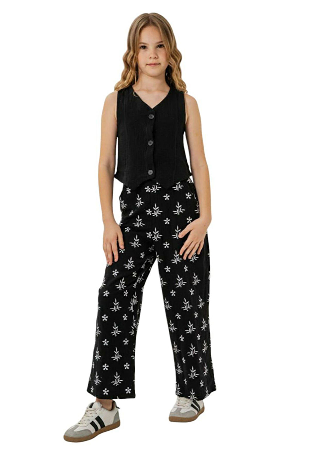 Miniğimin Cicileri Düğmeli Crop Yelekli Çiçek Desenli Kız Çocuk Pantolon Takım - Siyah
