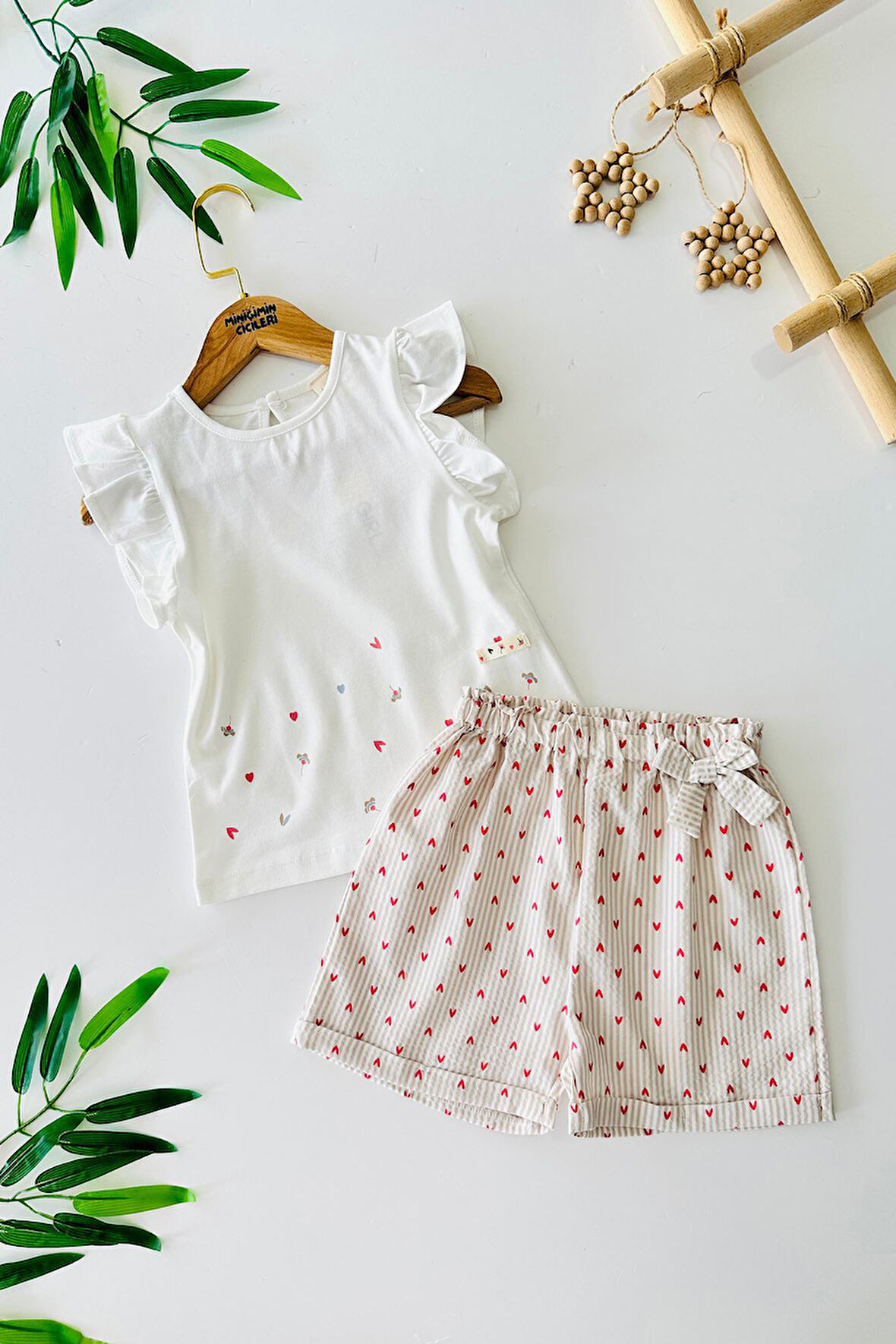 Miniğimin Cicileri Kalp Baskılı Fırfır Detaylı Kız Bebek 2 li Takım - Beyaz
