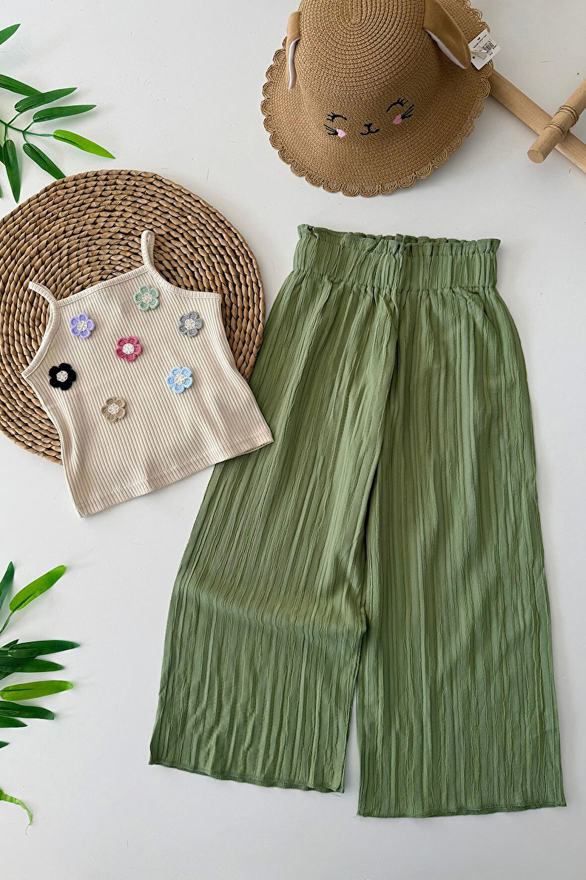 Miniğimin Cicileri Papatya Örgü Detaylı Bol Pantolonlu Kız Çocuk 2 li Takım - Yeşil
