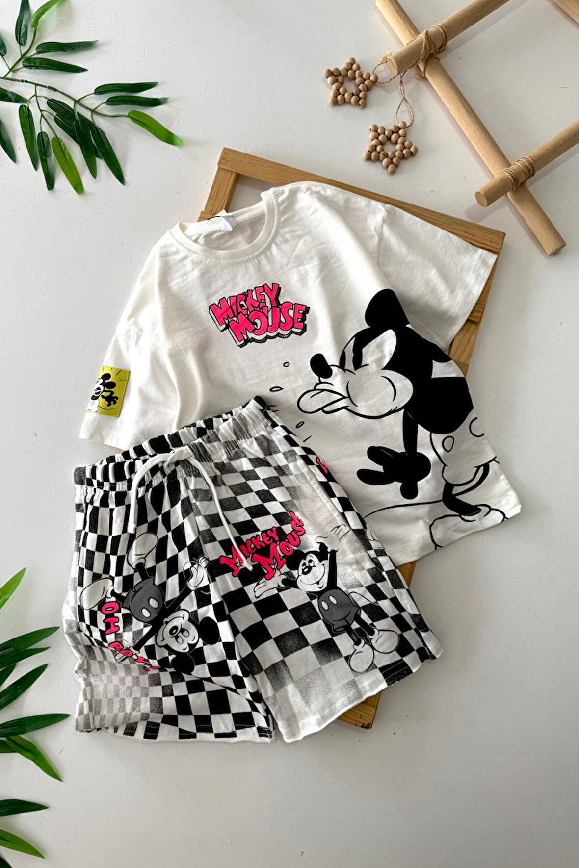 Miniğimin Cicileri Dama Eskitme Detaylı Unisex Çocuk Şortlu Takım - Beyaz