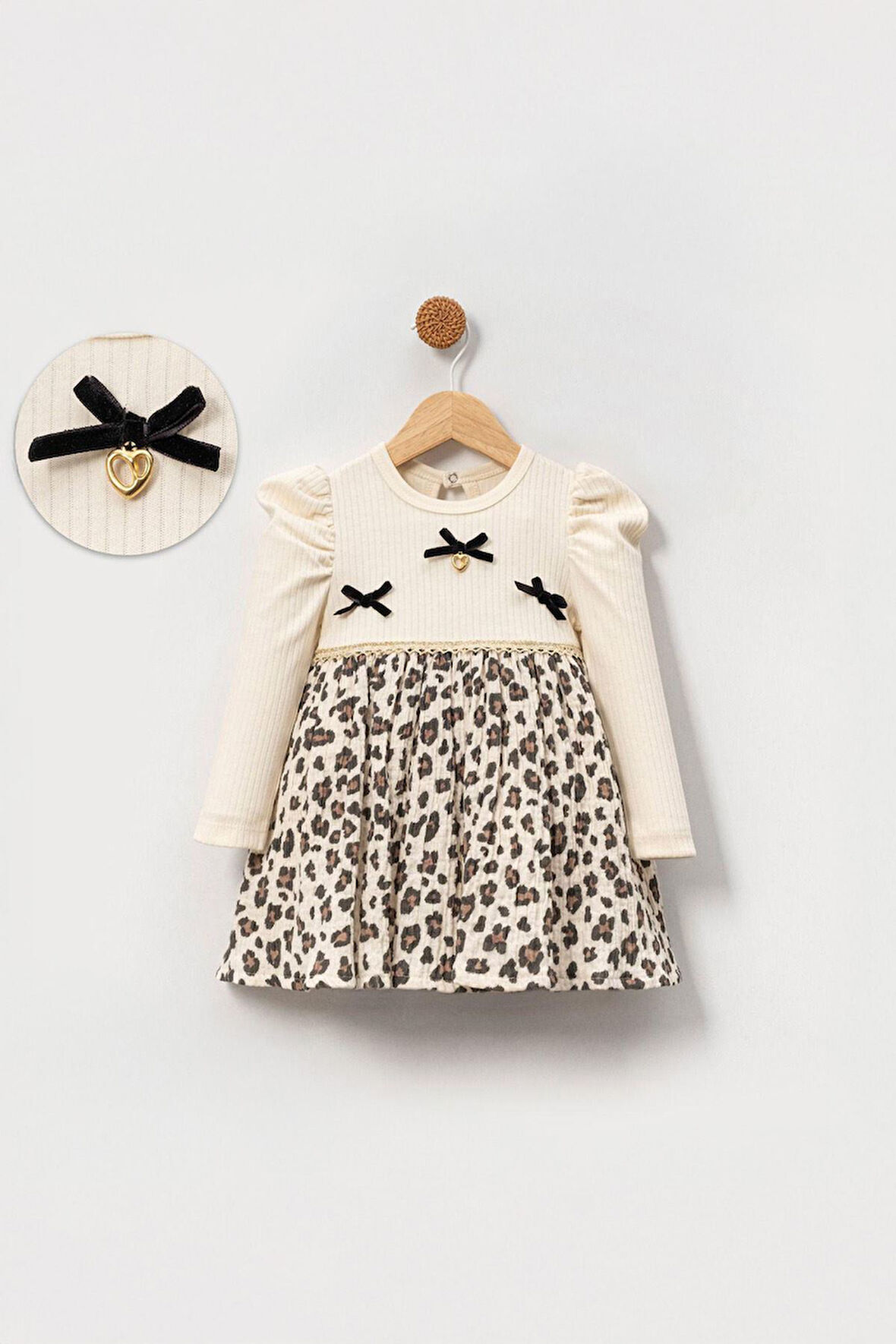 Miniğimin Cicileri Leopar Detaylı Fiyonklu Kız Bebe Elbise - Bej