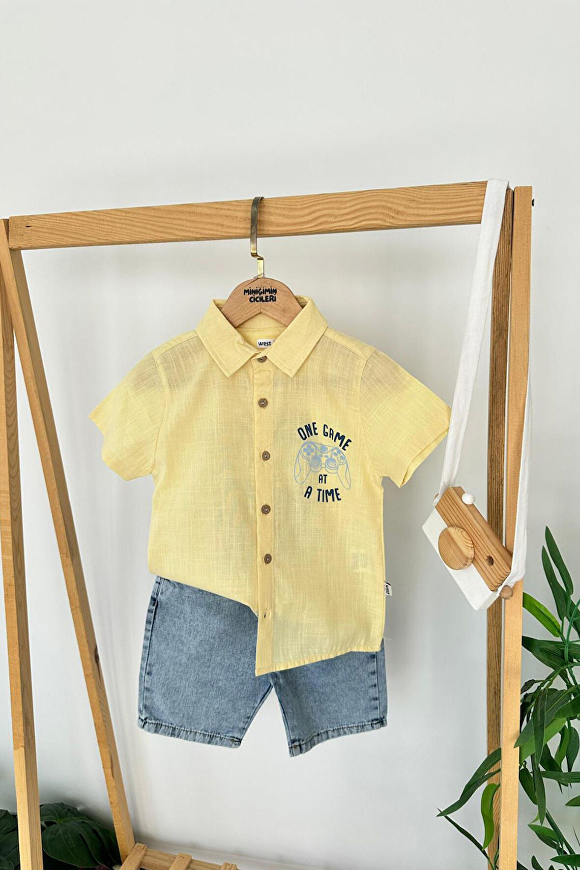 Miniğimin Cicileri Of Game  Cep Baskılı Kot Şortlu  Erkek Çocuk Takım - Sarı