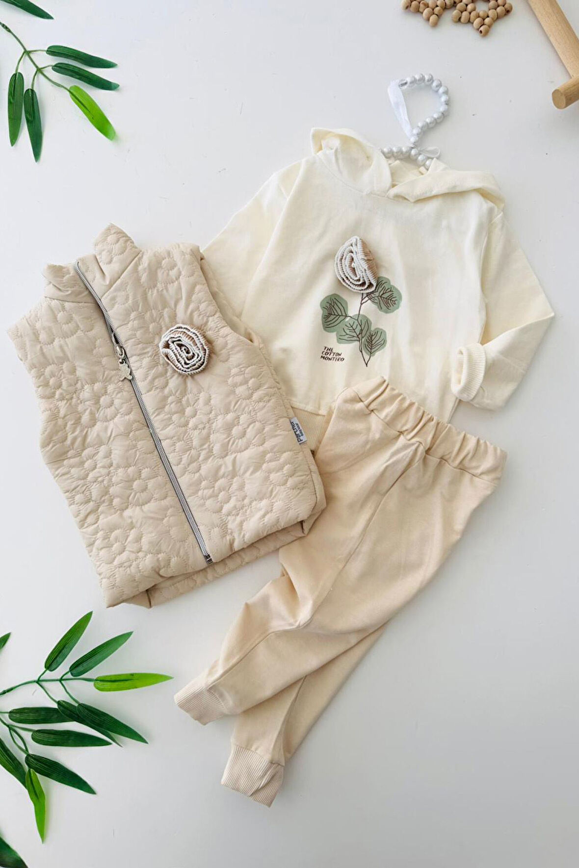 Miniğimin Cicileri Gül Detaylı Şişme Yelekli Kız Bebe 3 lü Takım - Bej