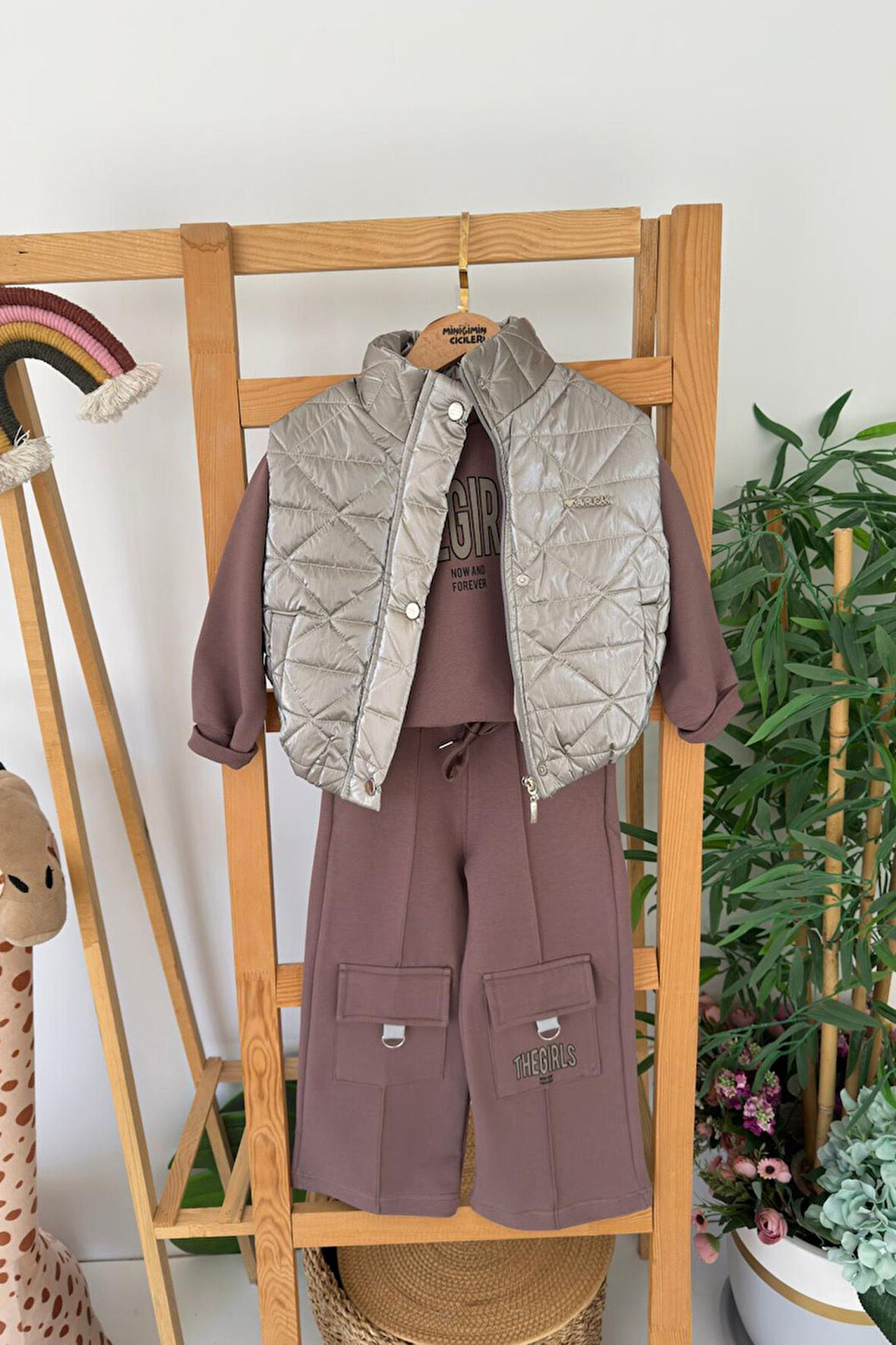 Miniğimin Cicileri Hologram Yelekli The Girls Baskılı 3 lü Kargo Cepli Takım - Gri