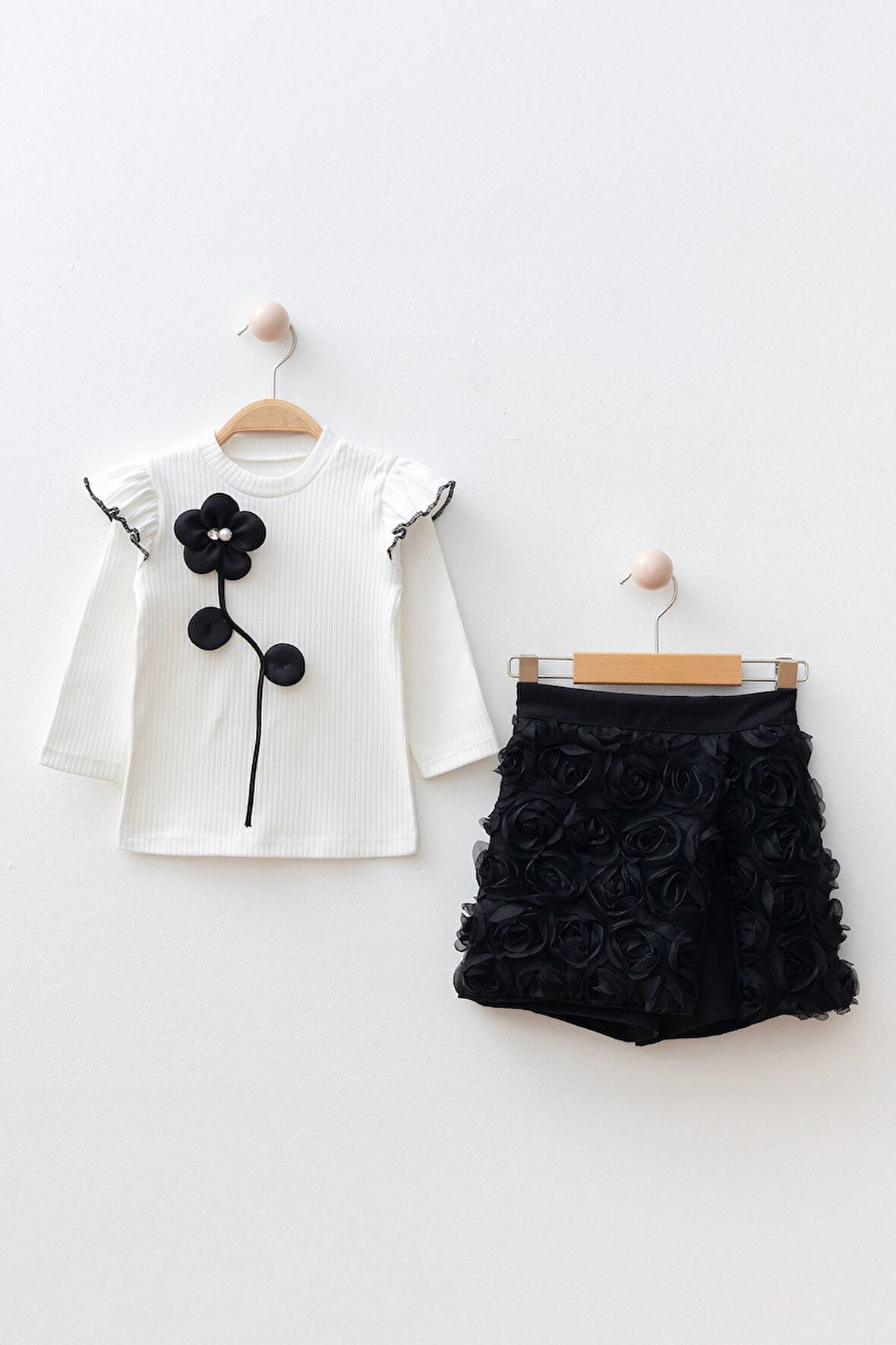 Miniğimin Cicileri 3D Gül Detaylı Kız Çocuk Şortetekli 2 li Takım - Siyah