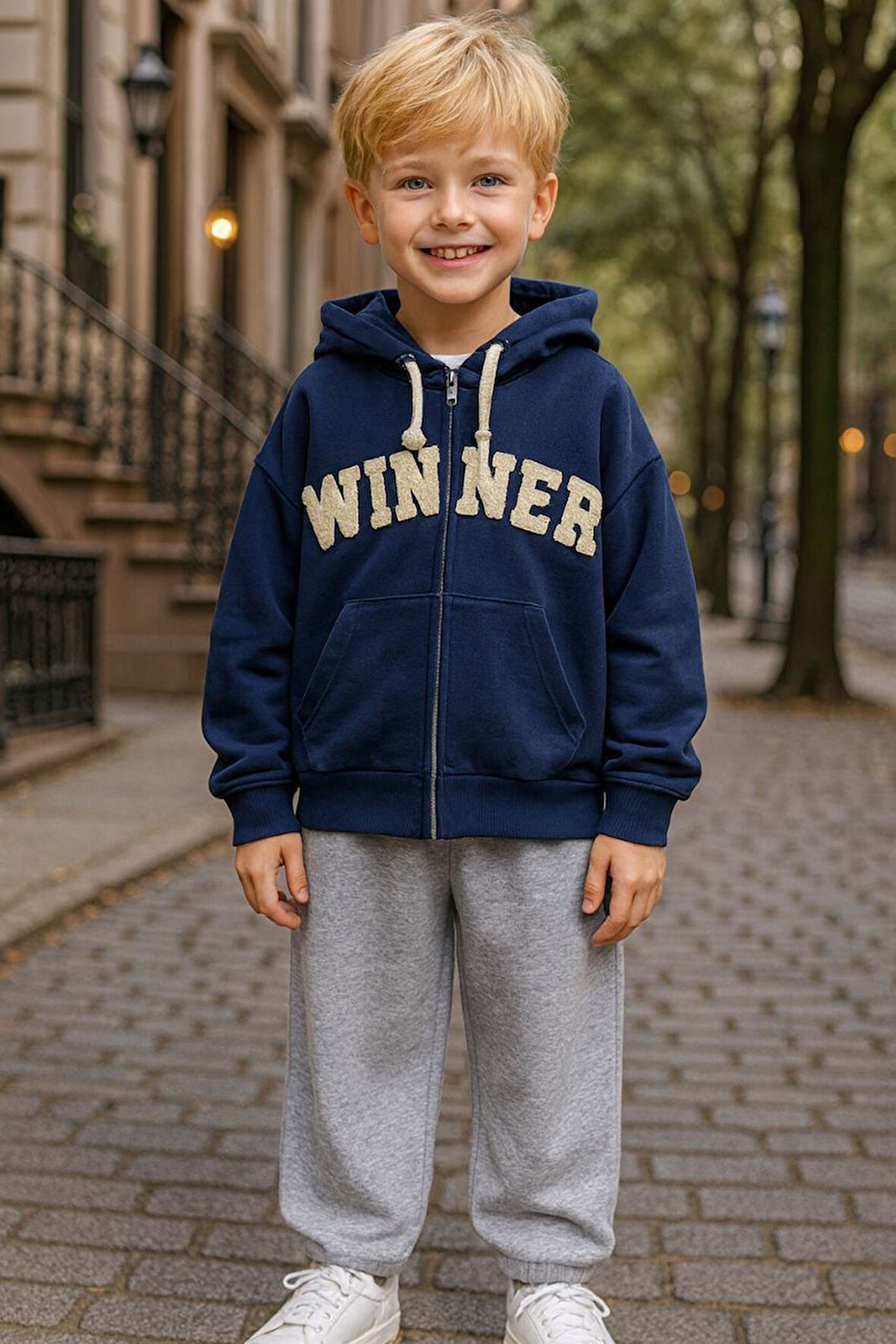 Miniğimin Cicileri Winner İşleme Kapüşonlu Hırkalı Erkek Çocuk 2 li Takım - Lacivert