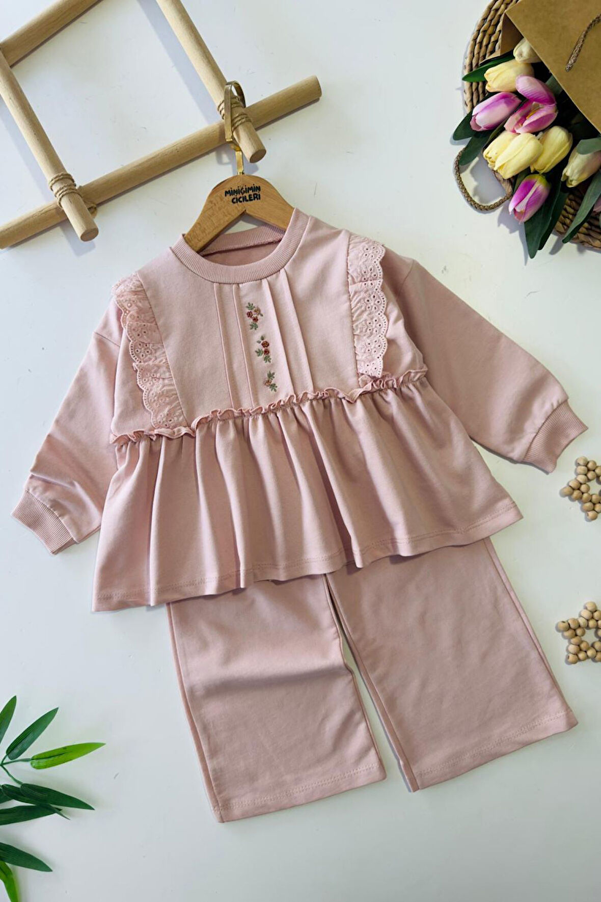 Miniğimin Cicileri Çiçek İşleme Detaylı Fistolu Kız Çocuk Pamuk Takım - Pudra