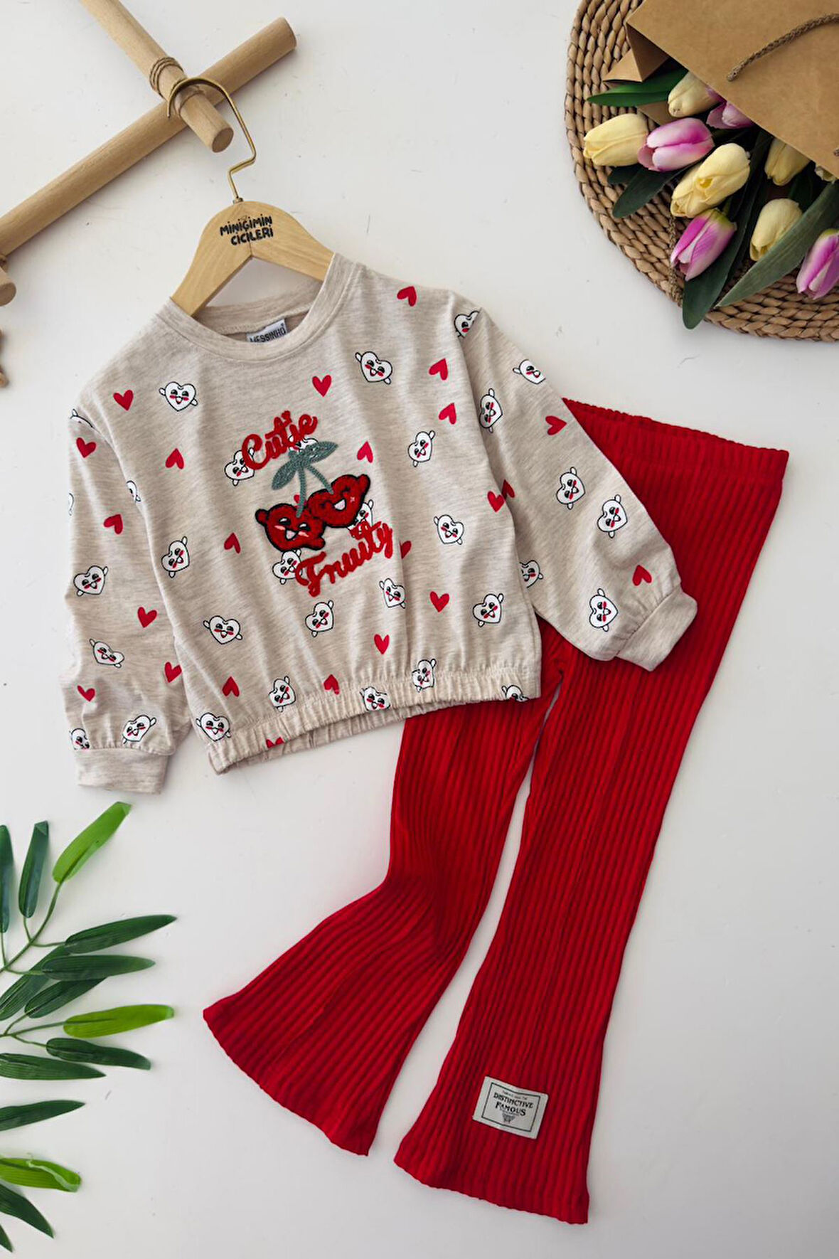 Miniğimin Cicileri Kiraz Panç İşleme Detaylı Beli Lastikli Kız Çocuk Takım - Kırmızı