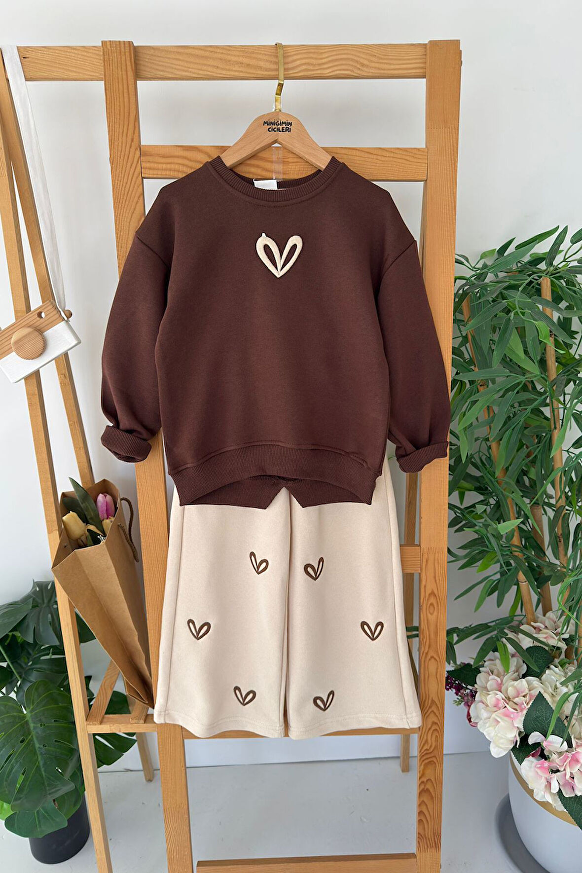 Miniğimin Cicileri Kalp İşleme Detaylı Kız Çocuk 2 li Takım - Kahverengi