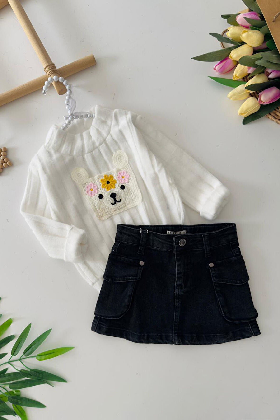 Miniğimin Cicileri Yumoş Örgü Cep Detaylı Kız Çocuk Etekli Takım - Beyaz