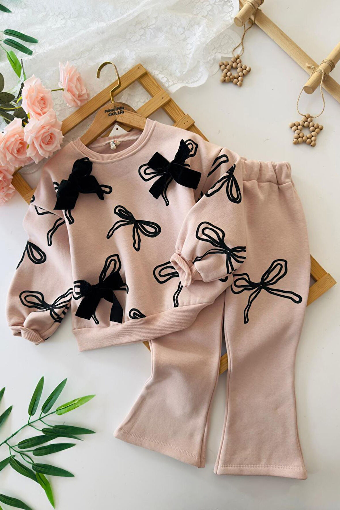 Miniğimin Cicileri Fiyonk Kadife Detaylı Kışlık Kız Çocuk 2 Li Takım - Kahve