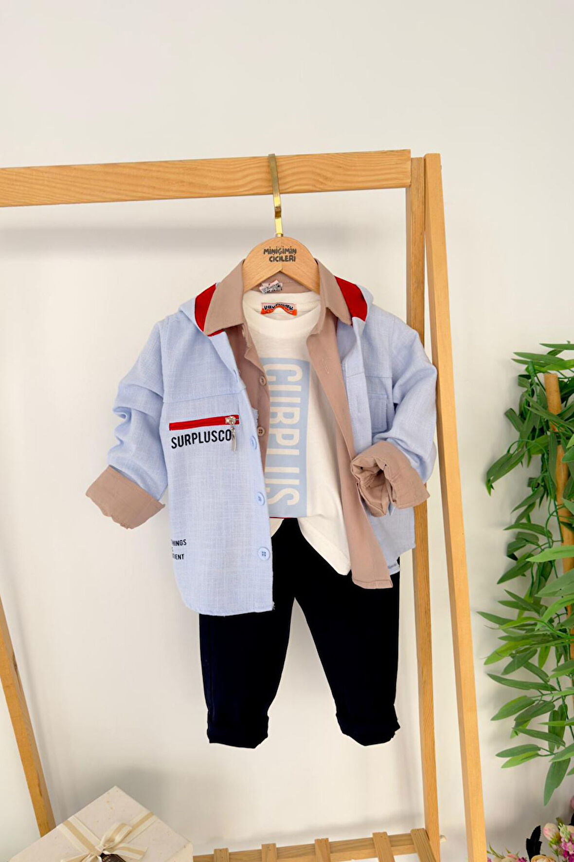 Miniğimin Cicileri Curplus Baskı  Ceketli Tişört ve Kot Pantolonlu Erkek Çocuk 4 lü Takım - Mavi