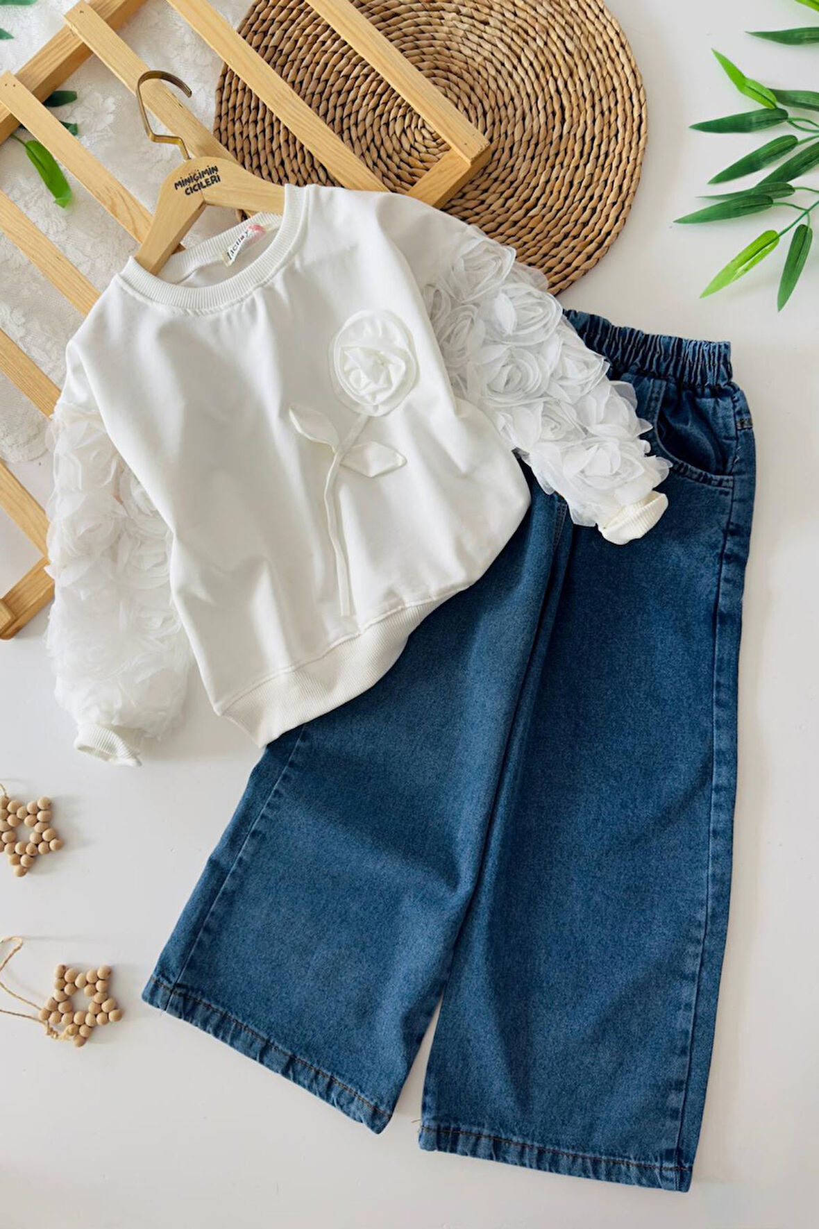 Miniğimin Cicileri Kolları Gül Detaylı Kot Pantolonlu Kız Çocuk 2 li Takım - Mavi