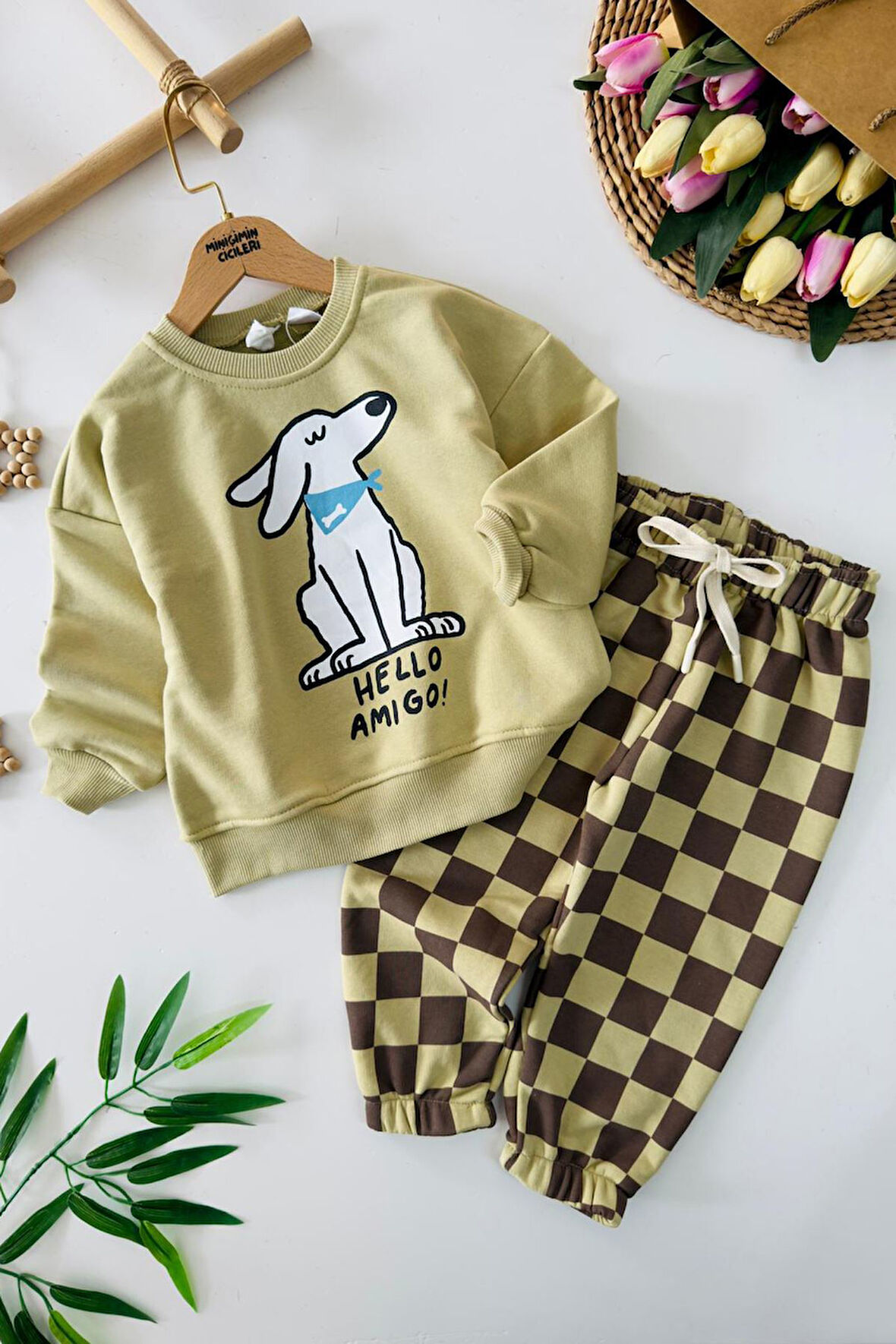 Miniğimin Cicileri Hello Amigo Köpek Baskılı Dama Detaylı Erkek Çocuk Takım - Yeşil