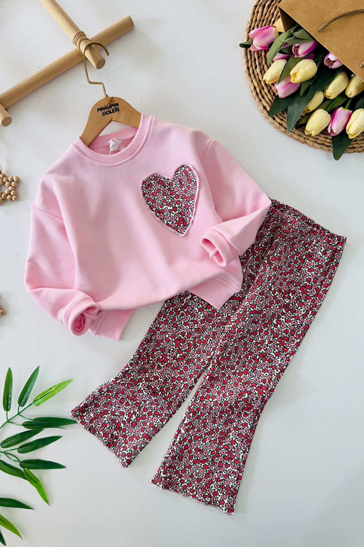Miniğimin Cicileri Kalp Detaylo Çiçek Desenli Kız Çocuk 2 li Takım - Pembe