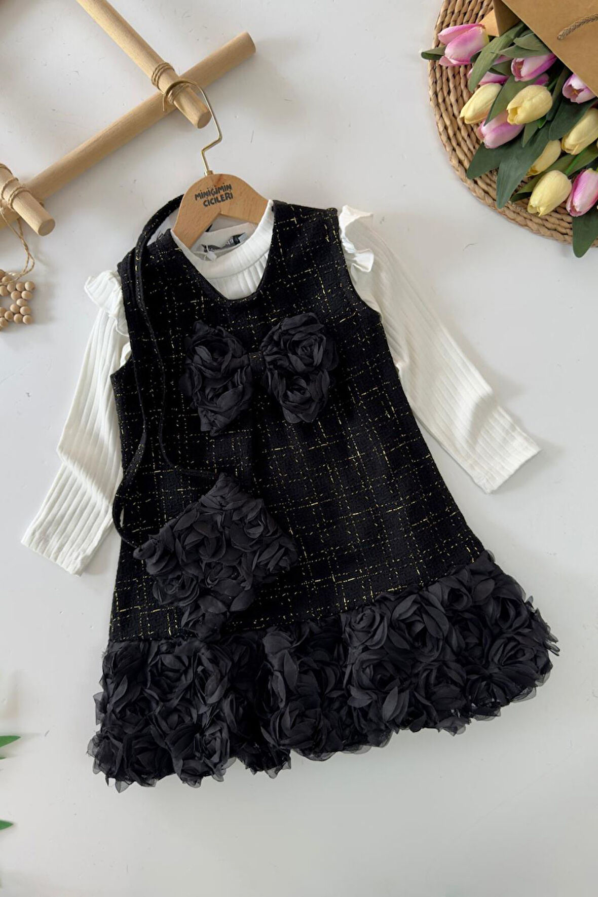 Miniğimin Cicileri Eteği Gül Detaylı Çantalı Kız Çocuk Tüvit Elbise - Siyah
