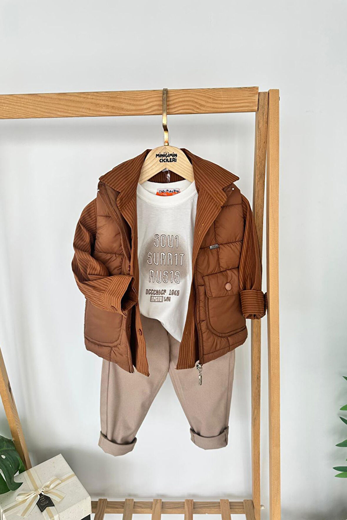 Miniğimin Cicileri Şişme Yelekli Erkek Çocuk Gömlekli 4 lü Takım - Taba