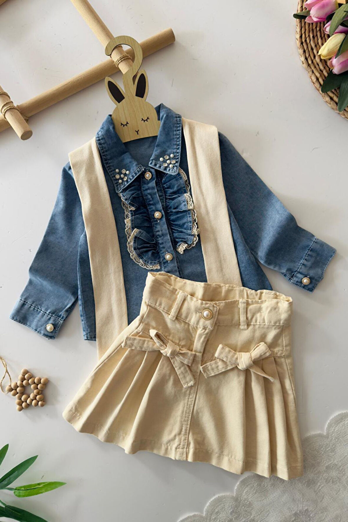 Miniğimin Cicileri İnci Detaylı Kot Gömlek ve Pileli Etek 3 lü Kız Takımı  - Krem