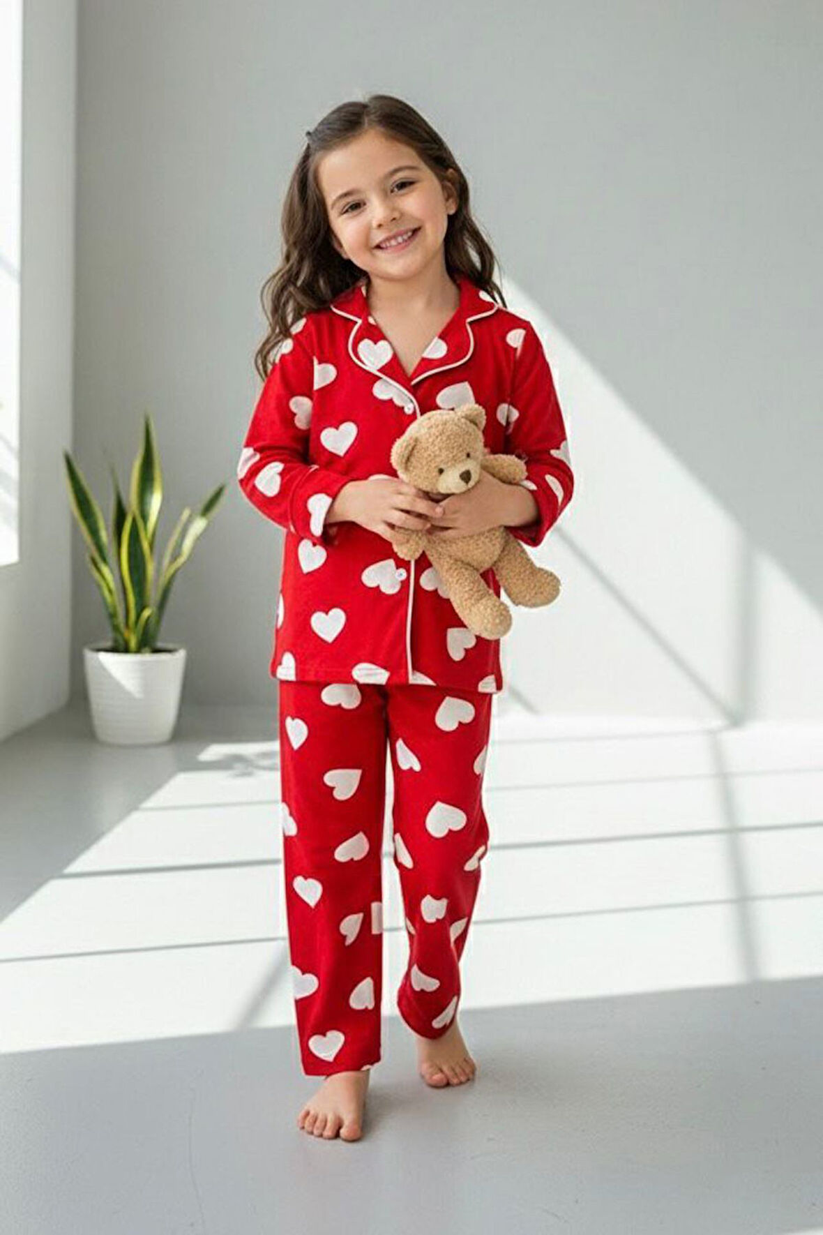 Miniğimin Cicileri Kalp Desenli Süet Kız Çocuk Pijama Takımı- Kırmızı