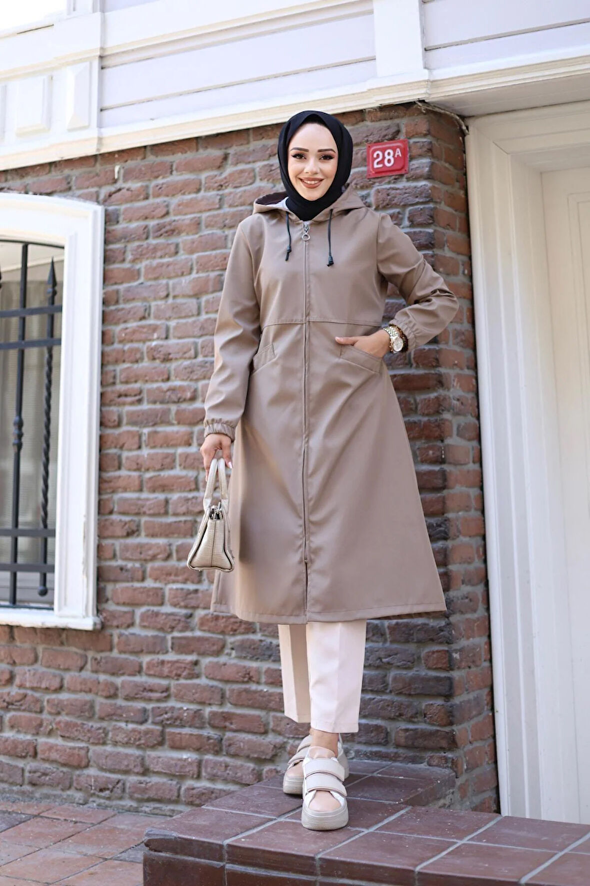 Kadın Cepli Kapüşonlu Bondit Kap