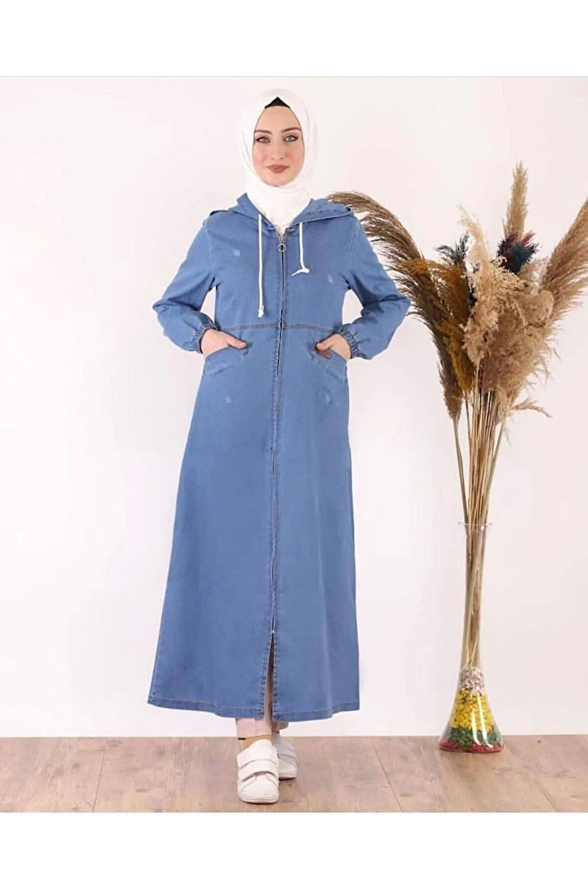 Kadın Cepli Fermuarlı Kapüşonlu Denim Kot Kap