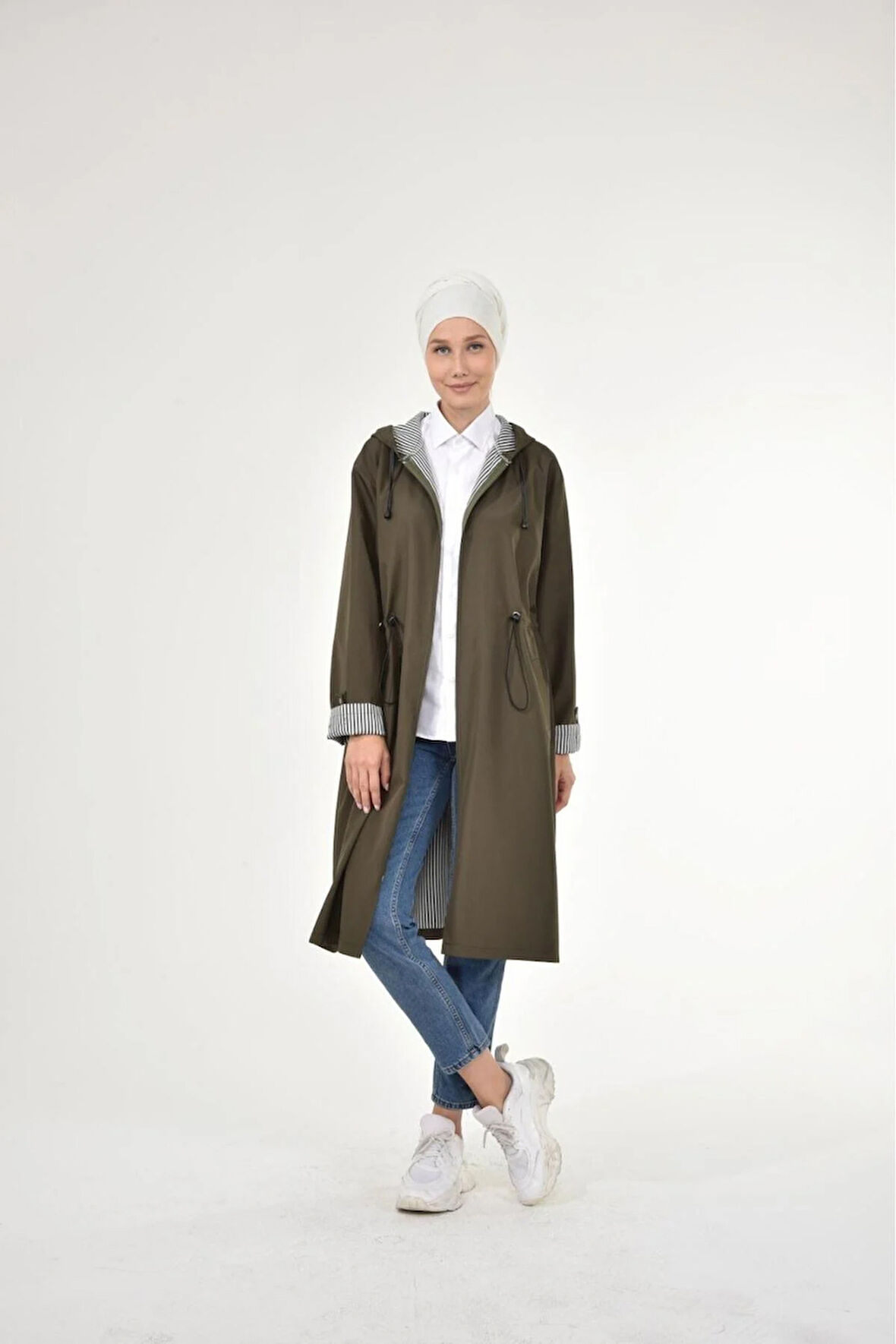 Kadın Kısa Fermuarlı Bondit Kap