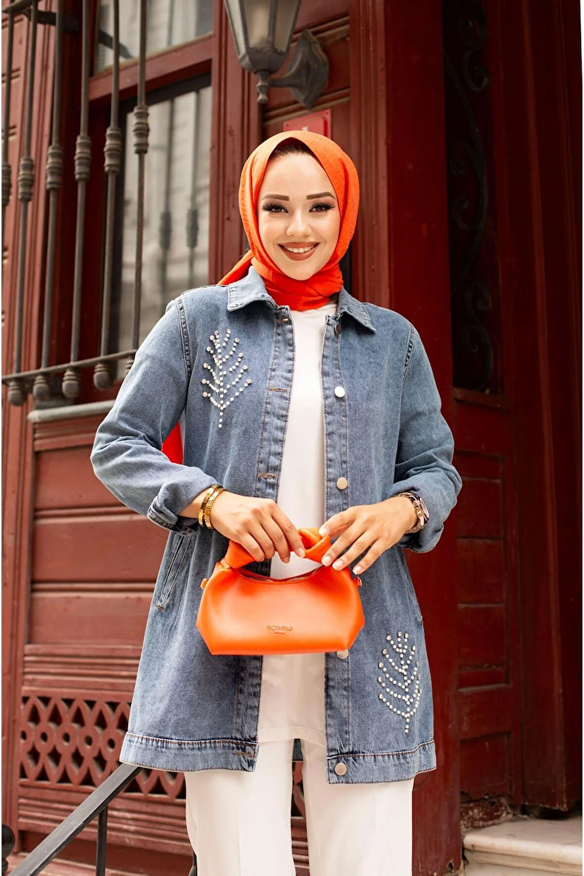 Kadın Boncuk Detaylı Denim Kot Ceket