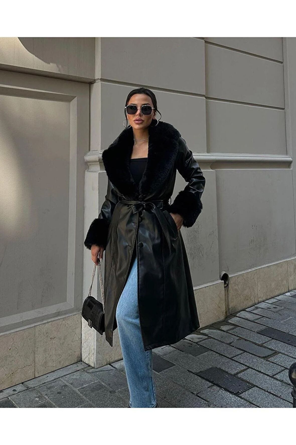 Kadın Yakası Kürk Görünümlü Astarlı Deri Trençkot
