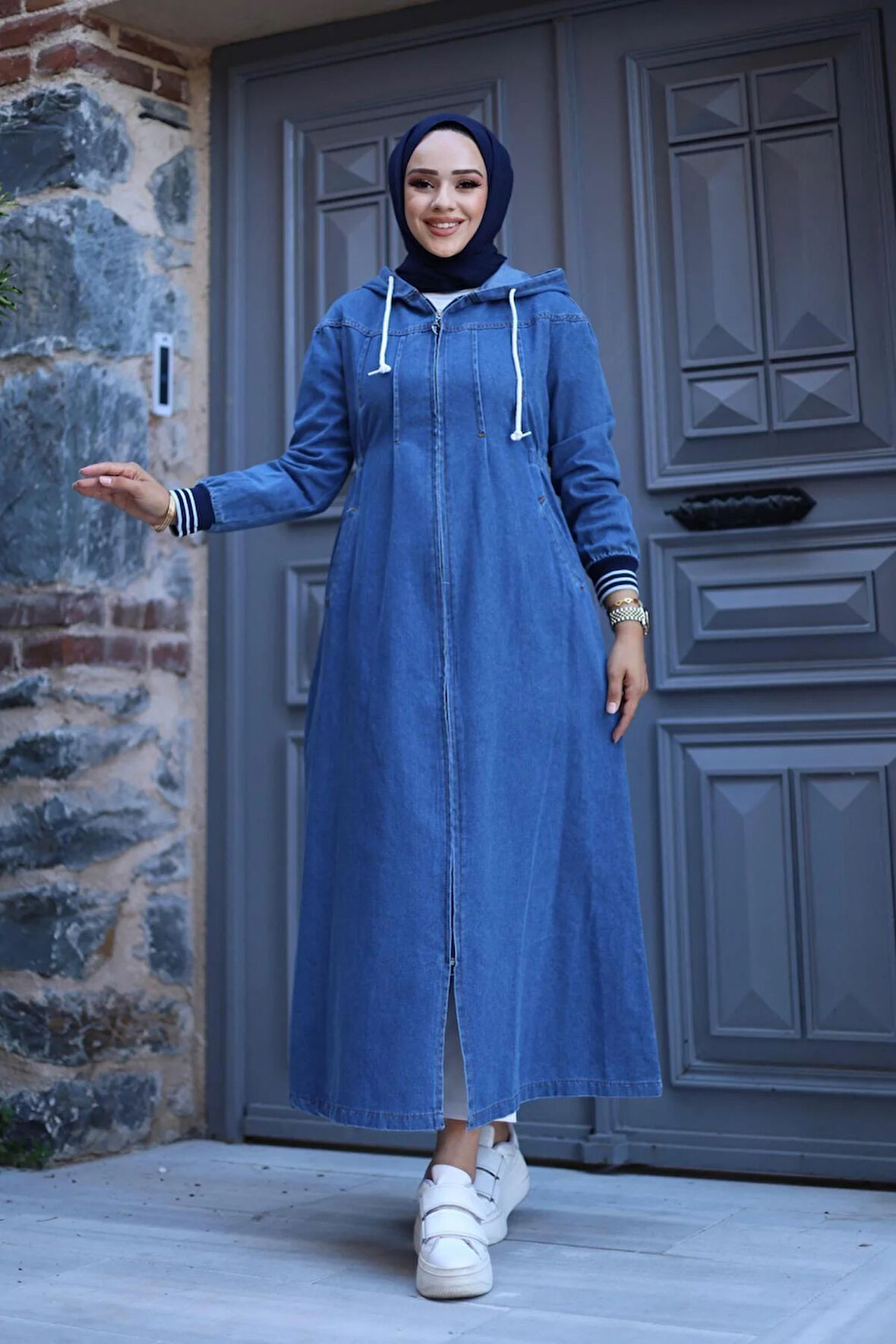 Kadın Fermuarlı Cepli Kapüşonlu Kol Ribanalı Denim Kot Kap