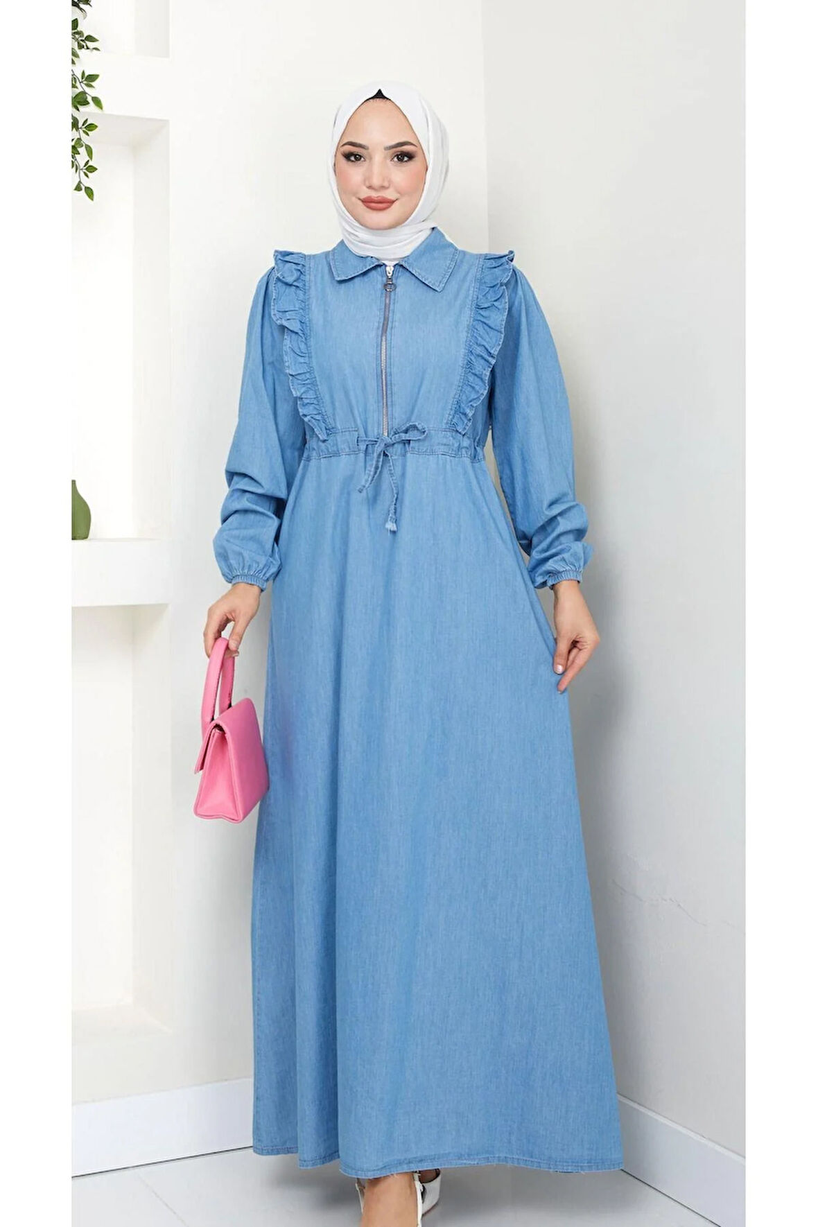 Kadın Fermuar Detaylı Fırfırlı Kot Elbise