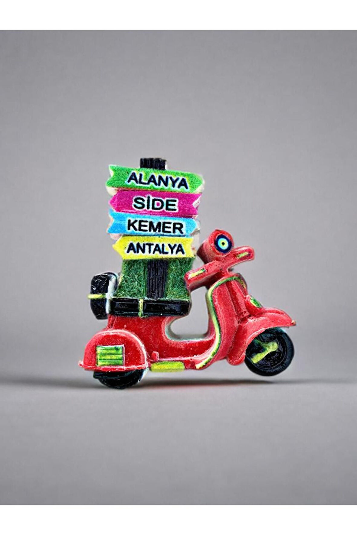 ALANYA / SİDE / KEMER / ANTALYA Temalı Kabartma Polyester Magnet. 6,5cm x 6,5cm. Kırmızı